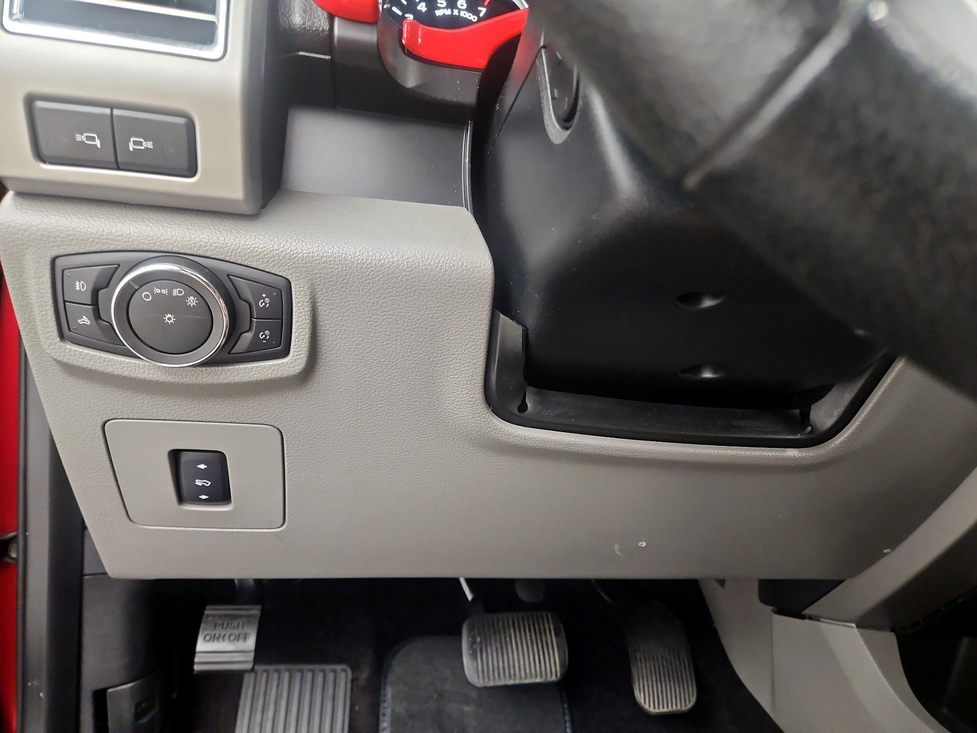 Thumbnail: 2015 Ford F-150 - 13