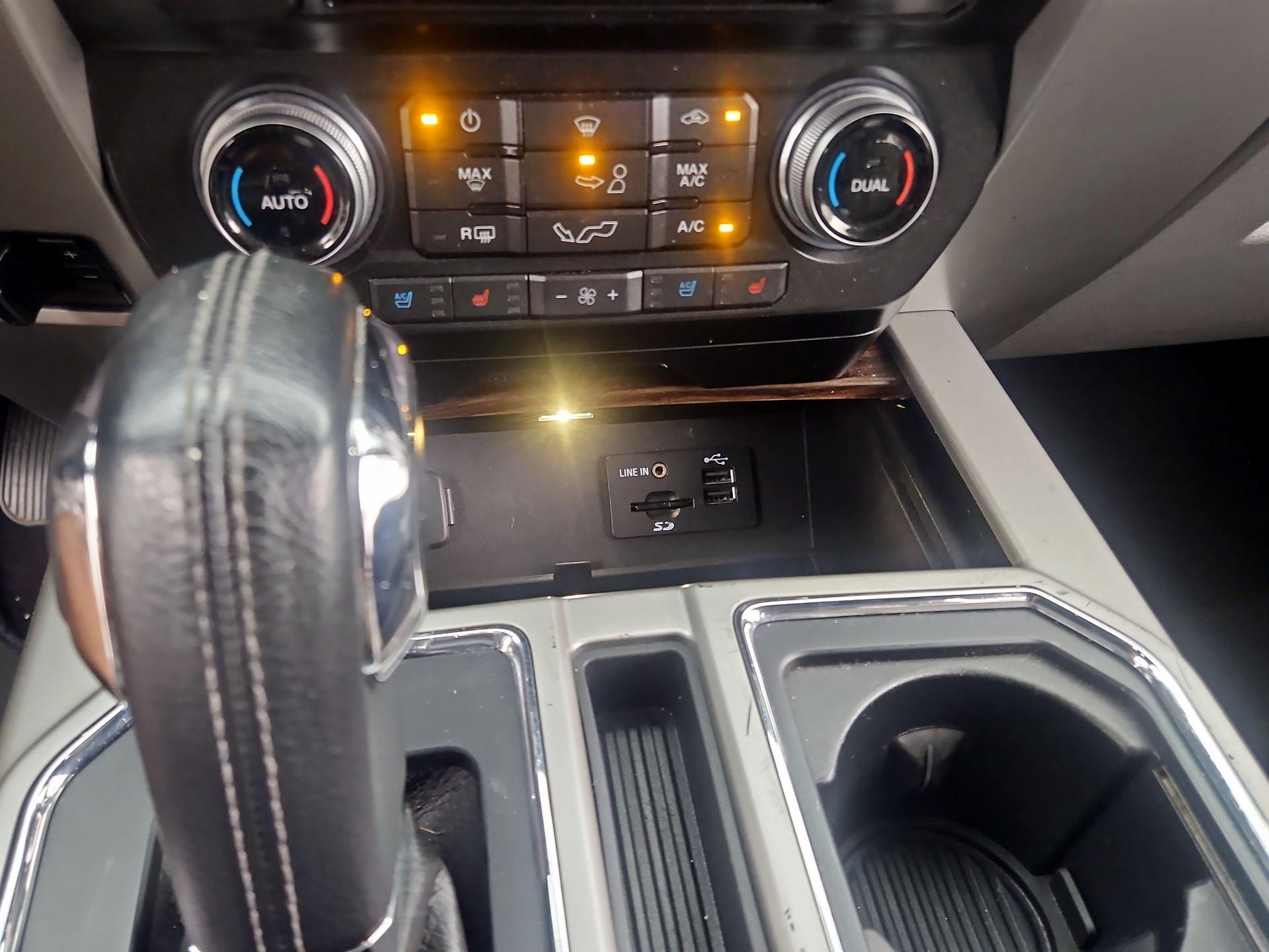 Thumbnail: 2015 Ford F-150 - 16