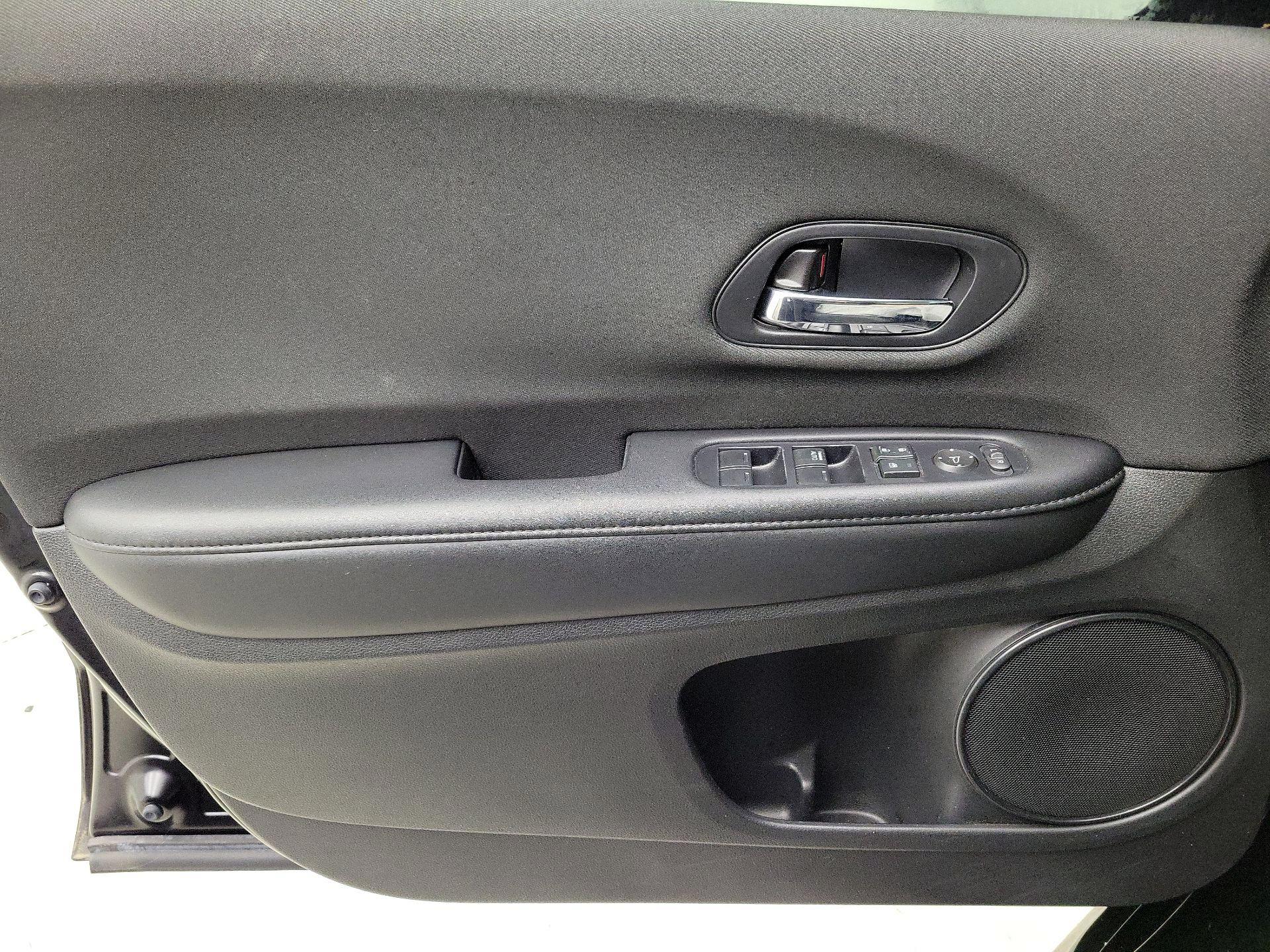 Thumbnail: 2022 Honda HR-V - 12