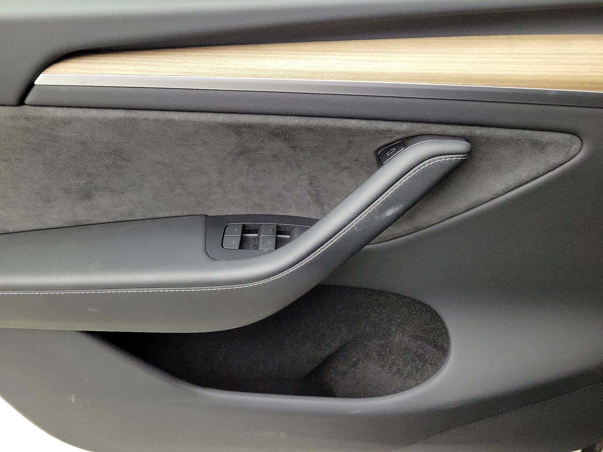 Thumbnail: 2024 Tesla Model Y - 12