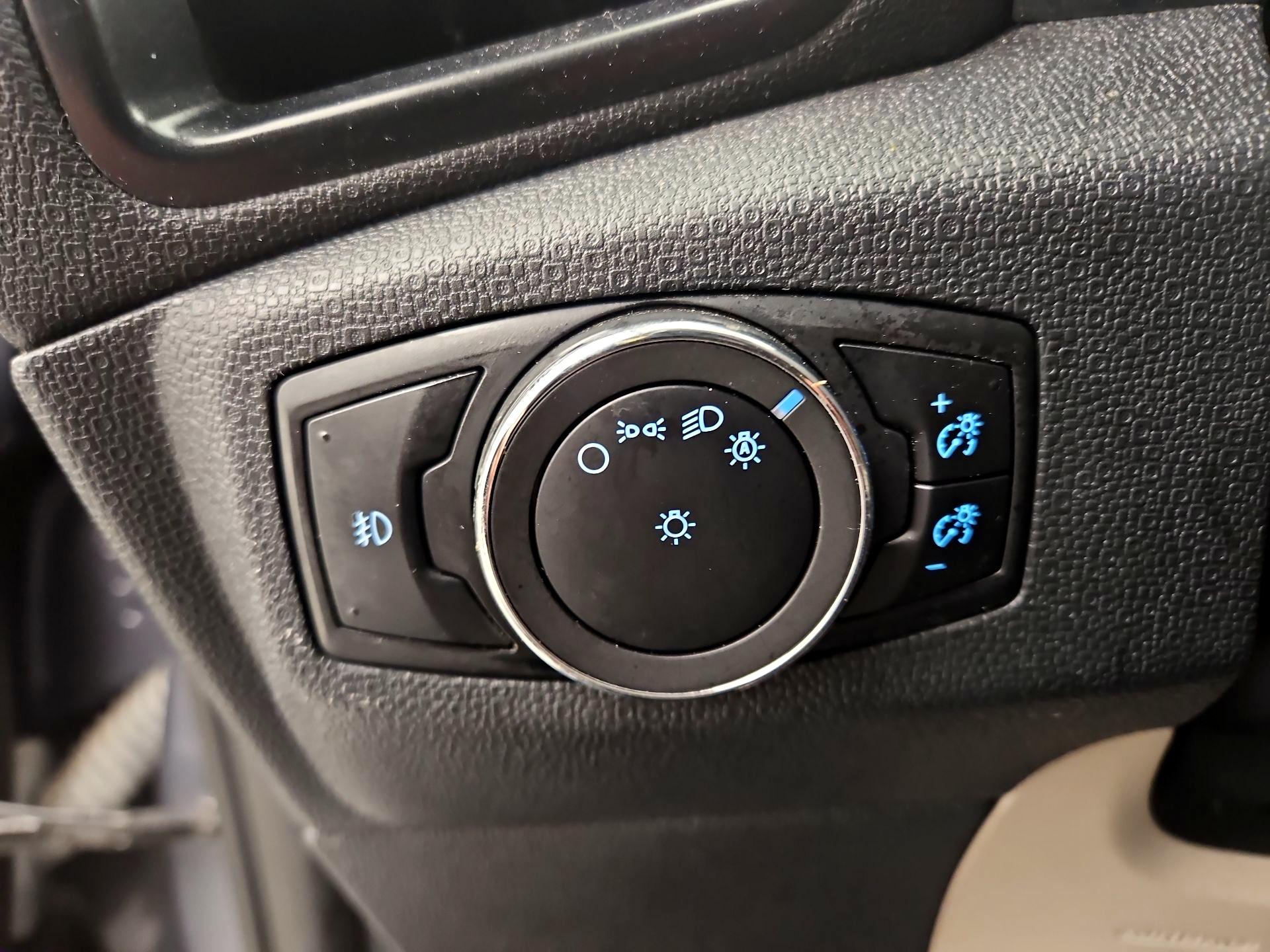Thumbnail: 2018 Ford EcoSport - 13