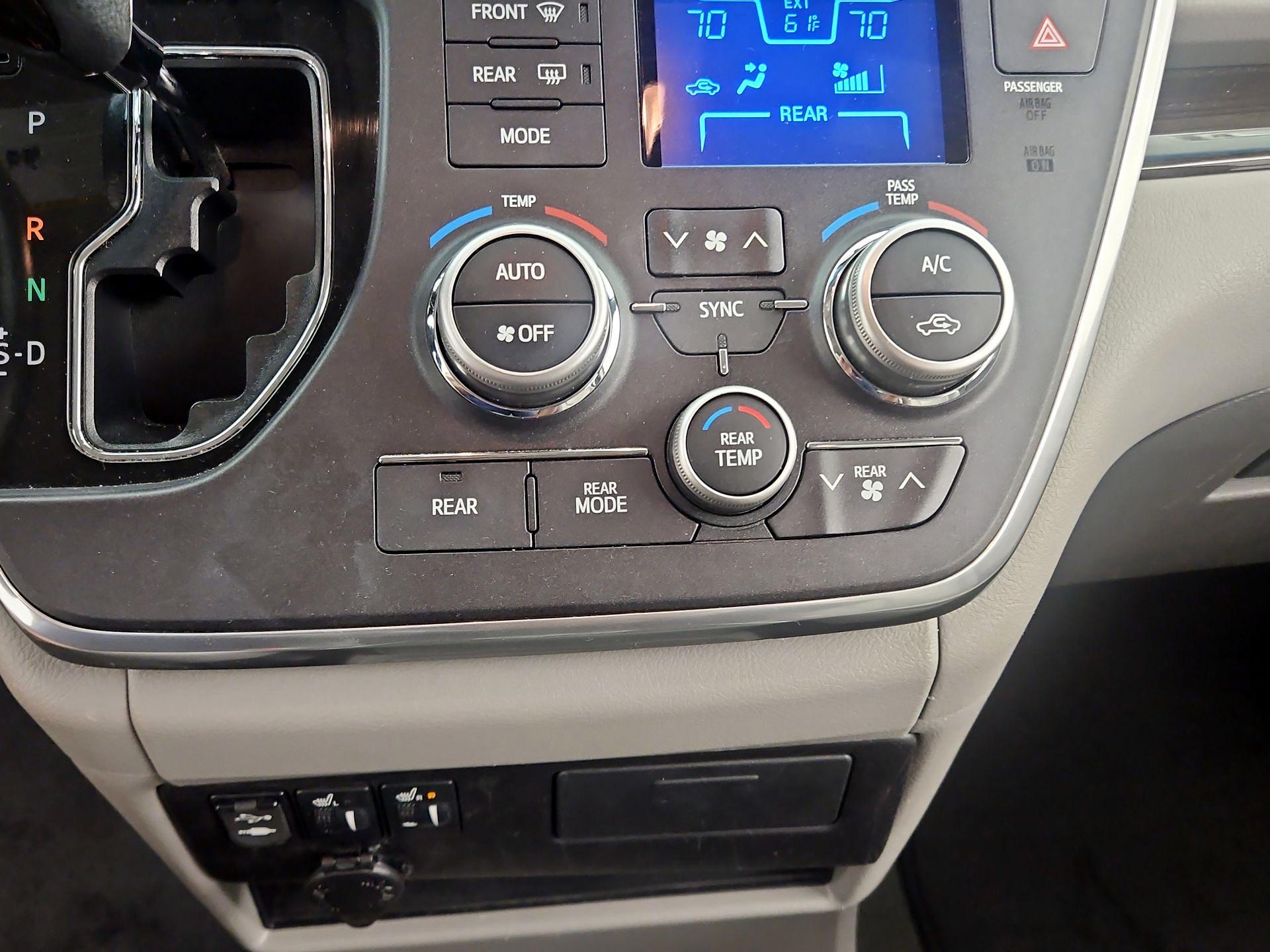 Thumbnail: 2015 Toyota Sienna - 16