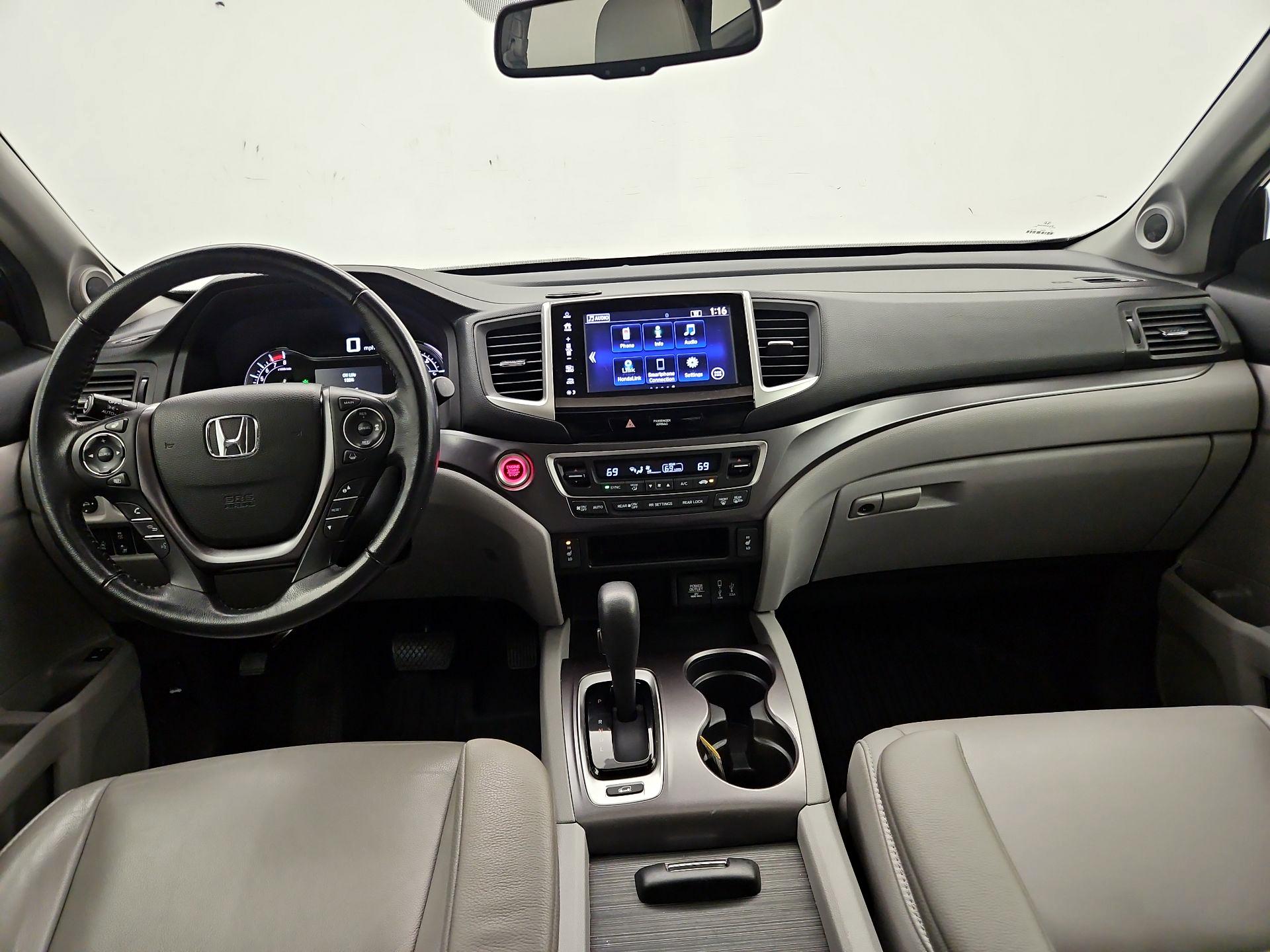 Thumbnail: 2018 Honda Pilot - 9