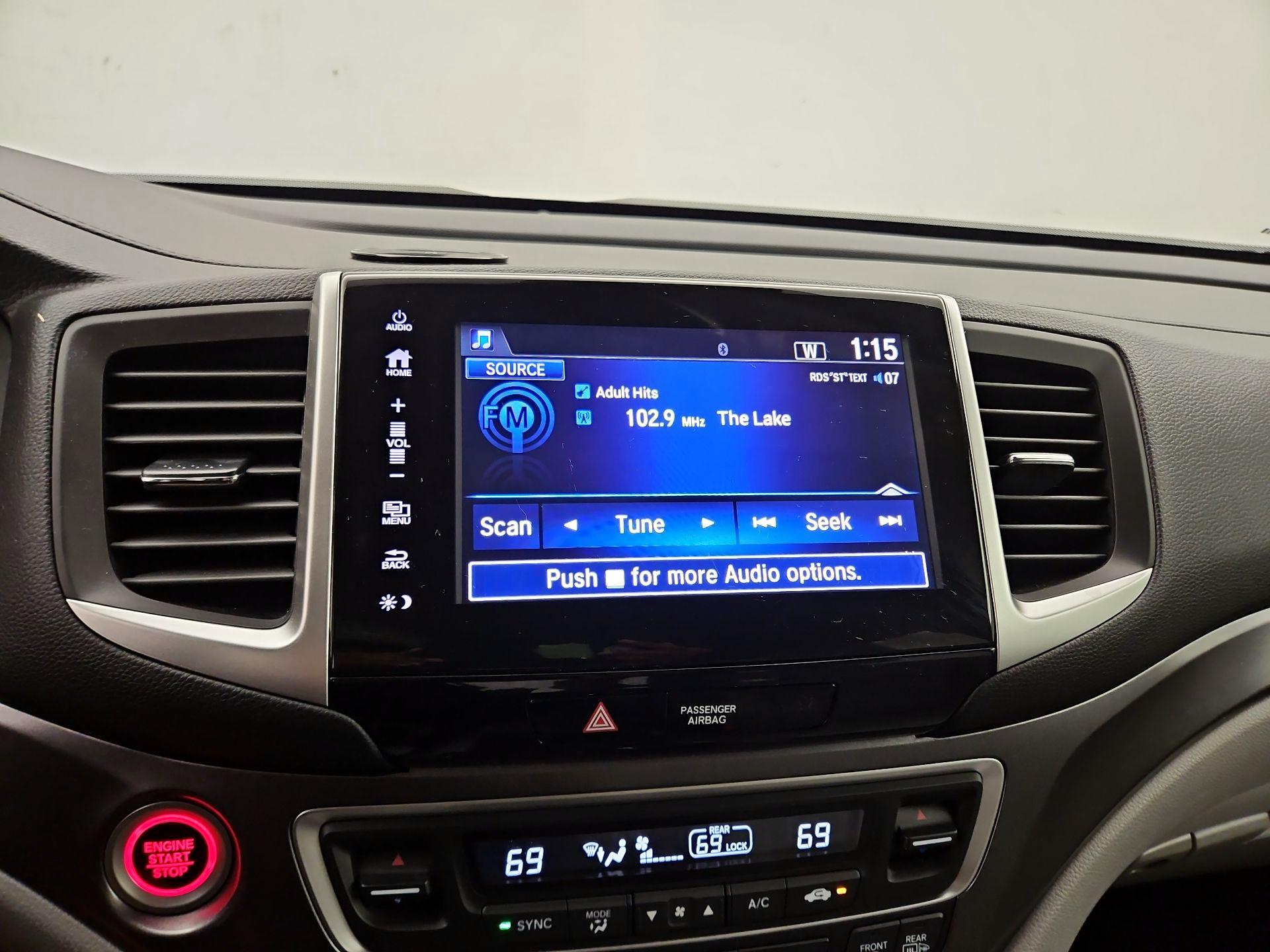 Thumbnail: 2018 Honda Pilot - 15