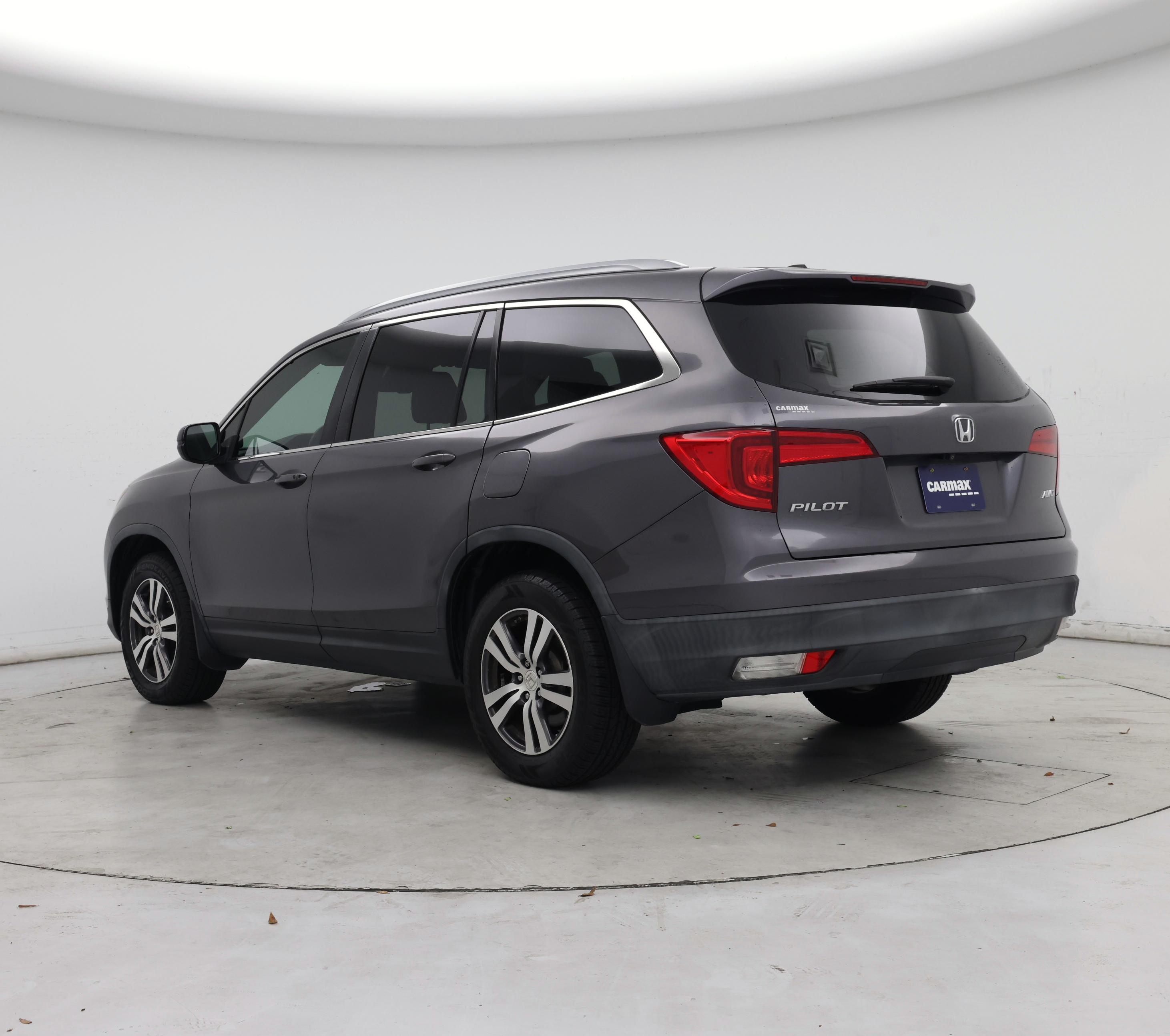 Thumbnail: 2018 Honda Pilot - 2