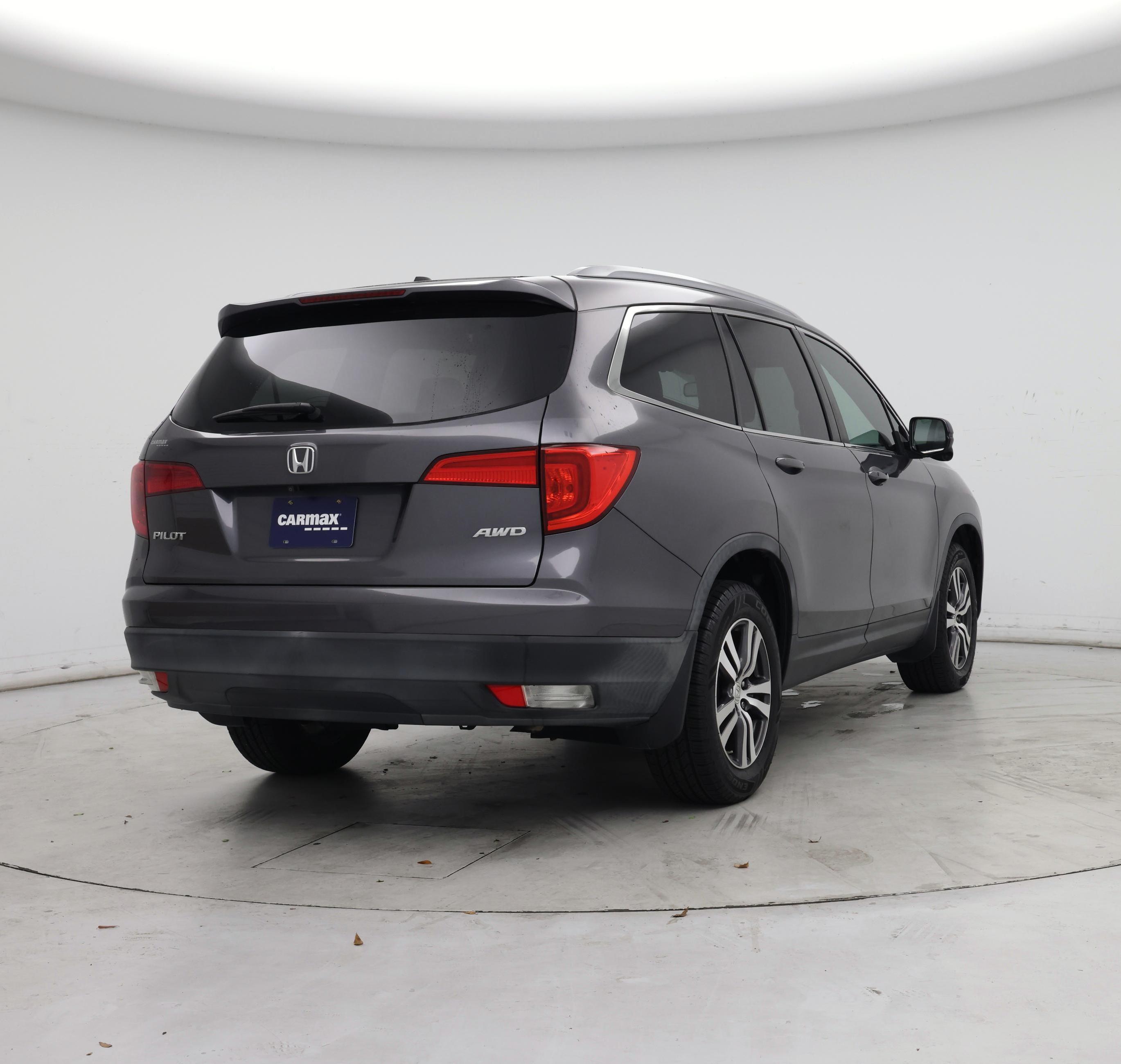 Thumbnail: 2018 Honda Pilot - 8