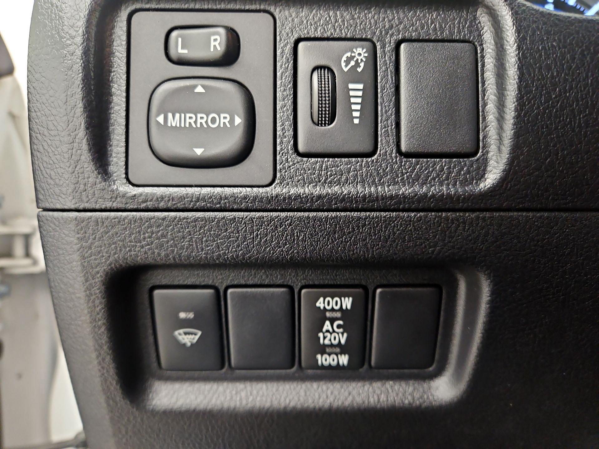Thumbnail: 2019 Toyota 4Runner - 13