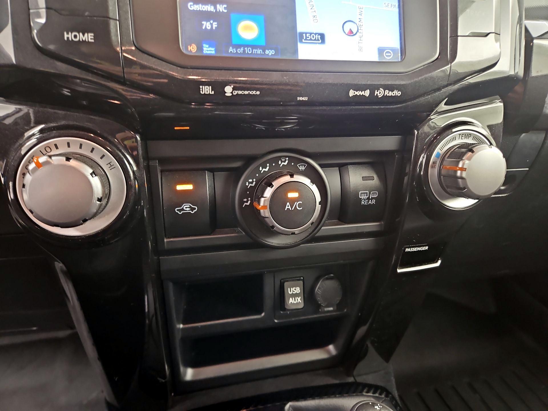 Thumbnail: 2019 Toyota 4Runner - 17