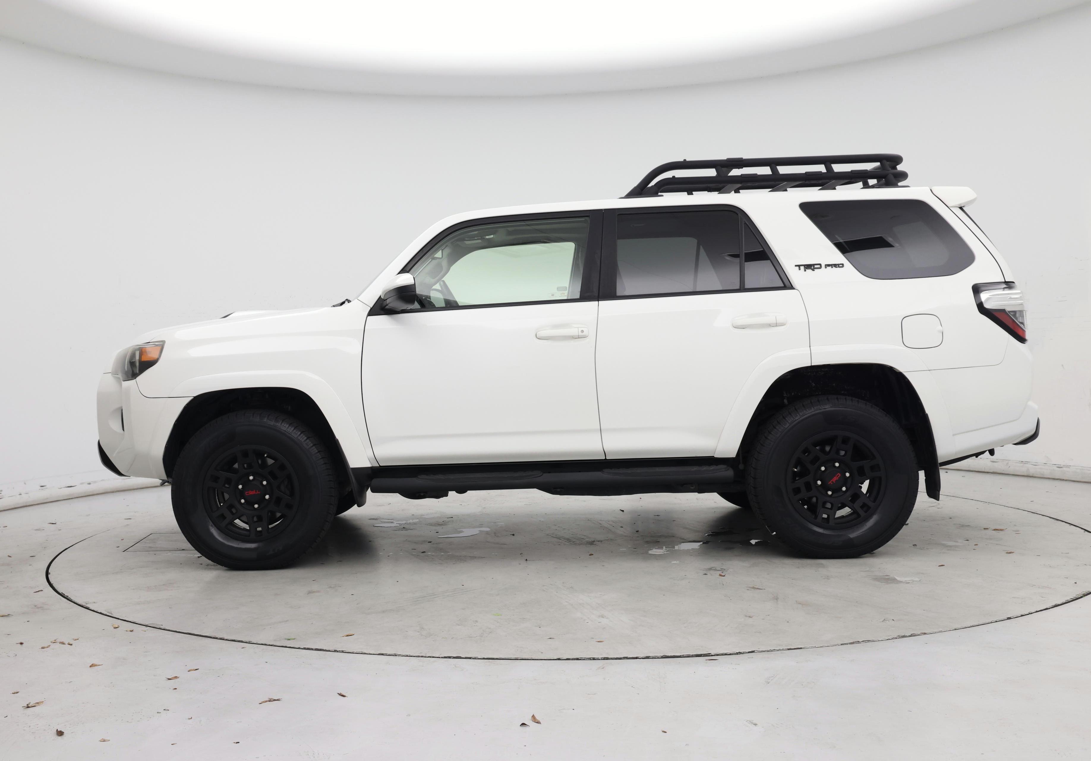 Thumbnail: 2019 Toyota 4Runner - 3