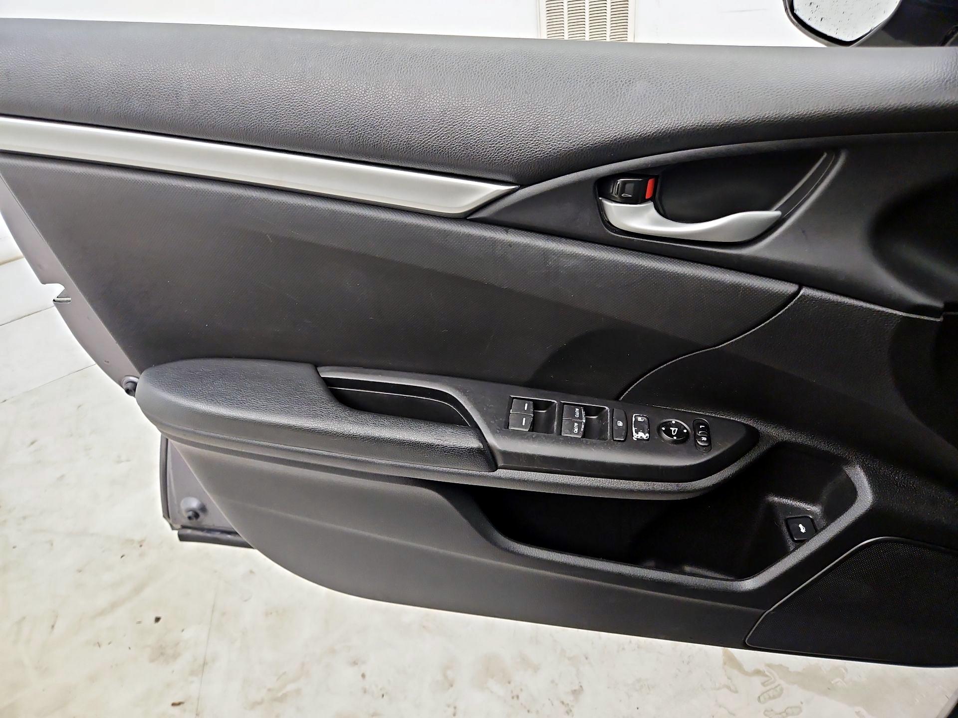 Thumbnail: 2019 Honda Civic - 12