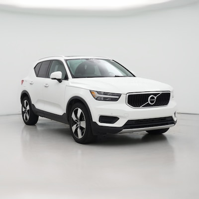 White 2020 Volvo XC40 T5 Momentum