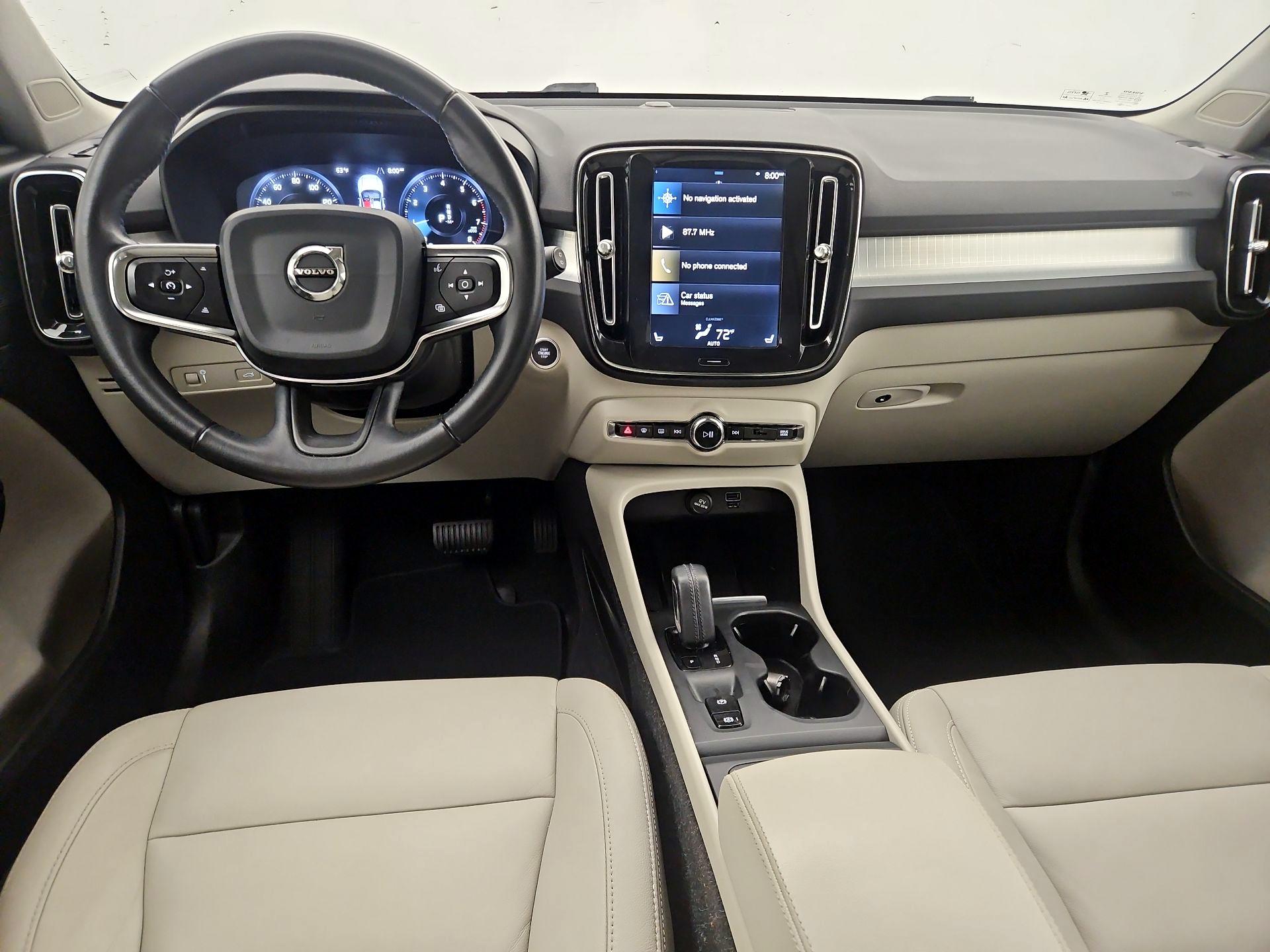 Thumbnail: 2020 Volvo XC40 - 9