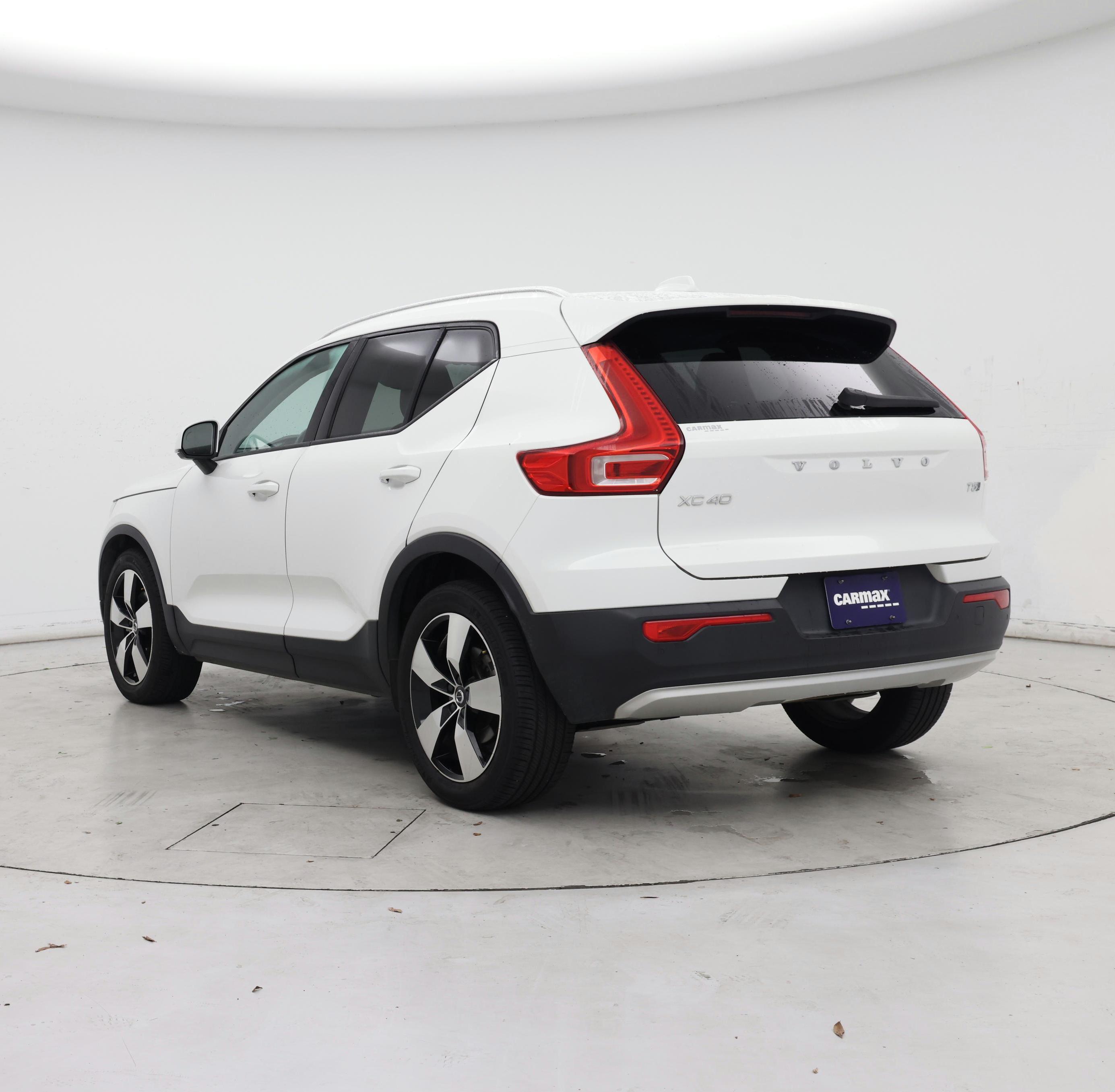Thumbnail: 2020 Volvo XC40 - 2