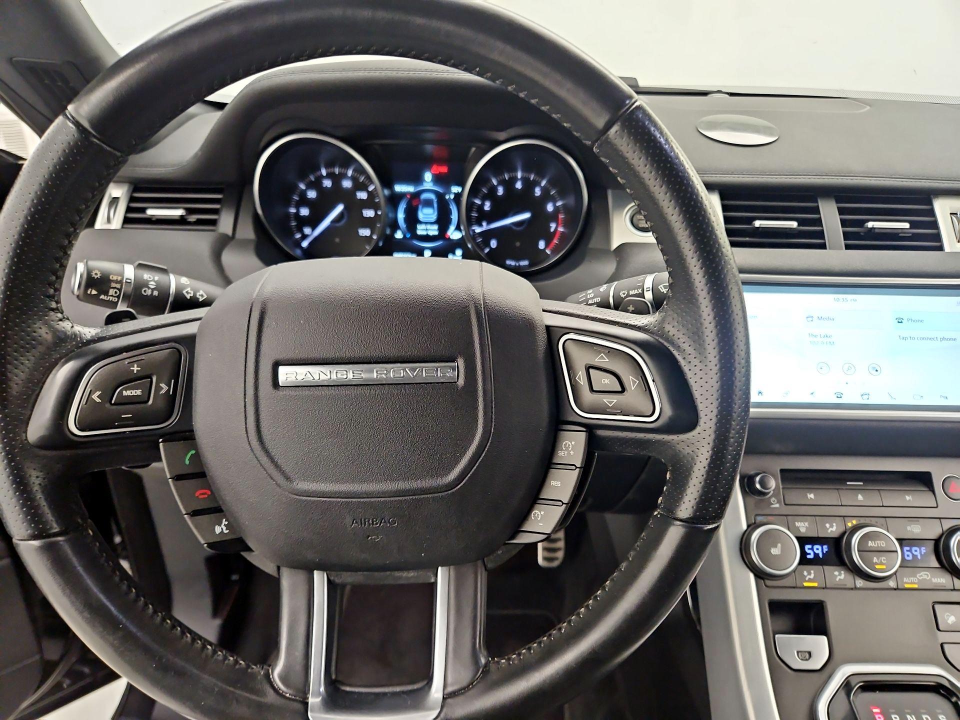 Thumbnail: 2017 Land Rover Range Rover Evoque - 10