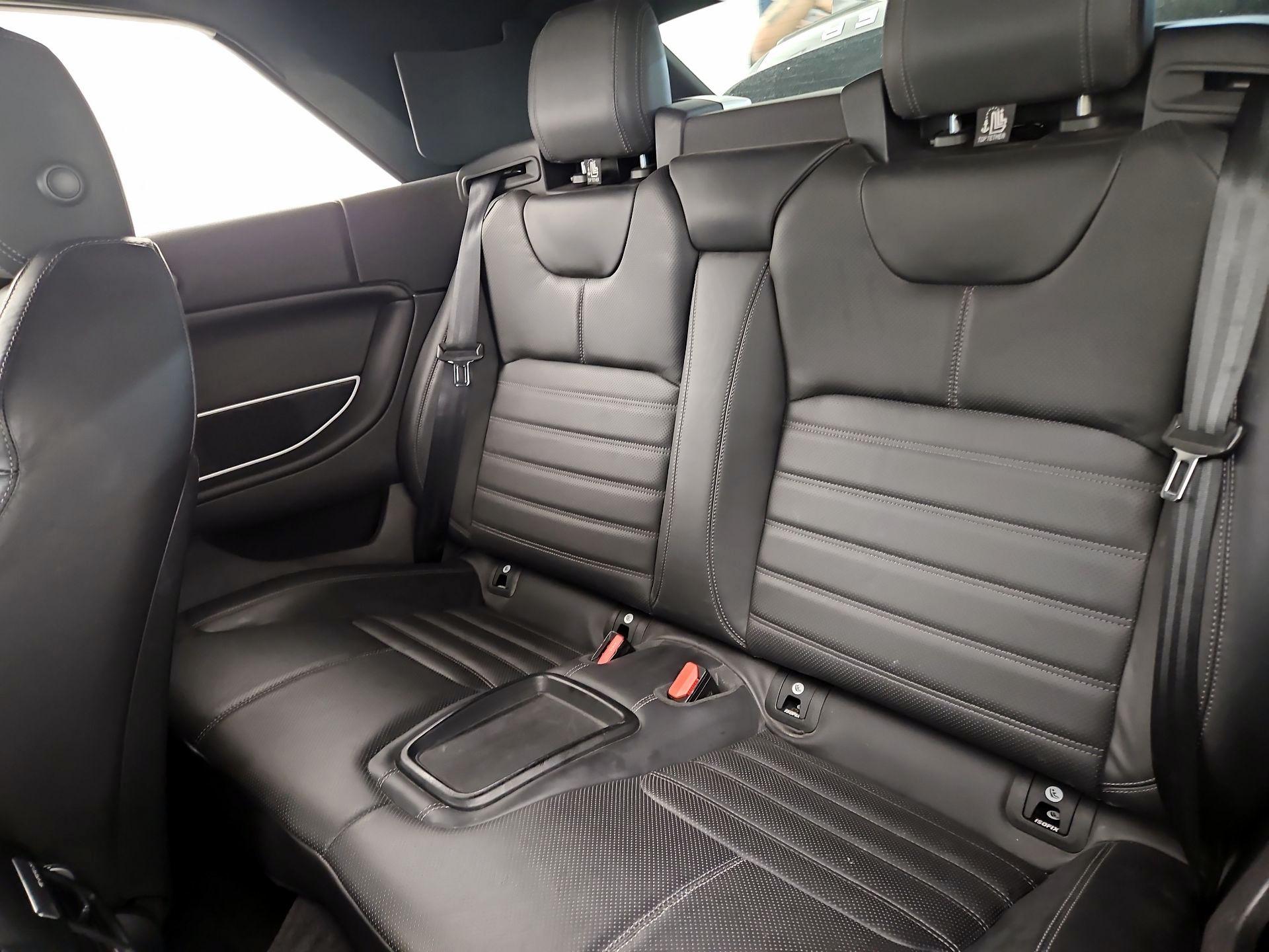 Thumbnail: 2017 Land Rover Range Rover Evoque - 19