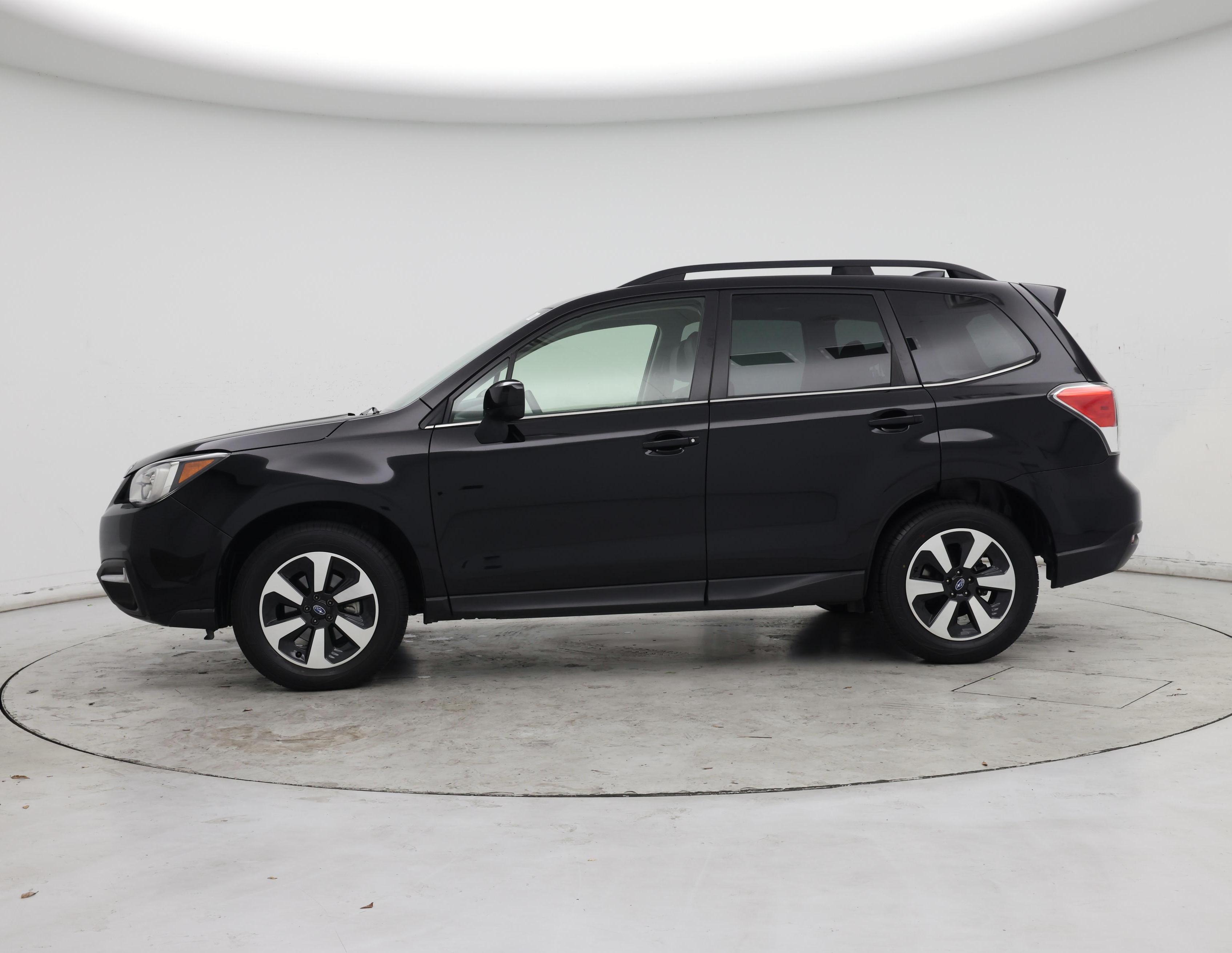 Thumbnail: 2018 Subaru Forester - 3