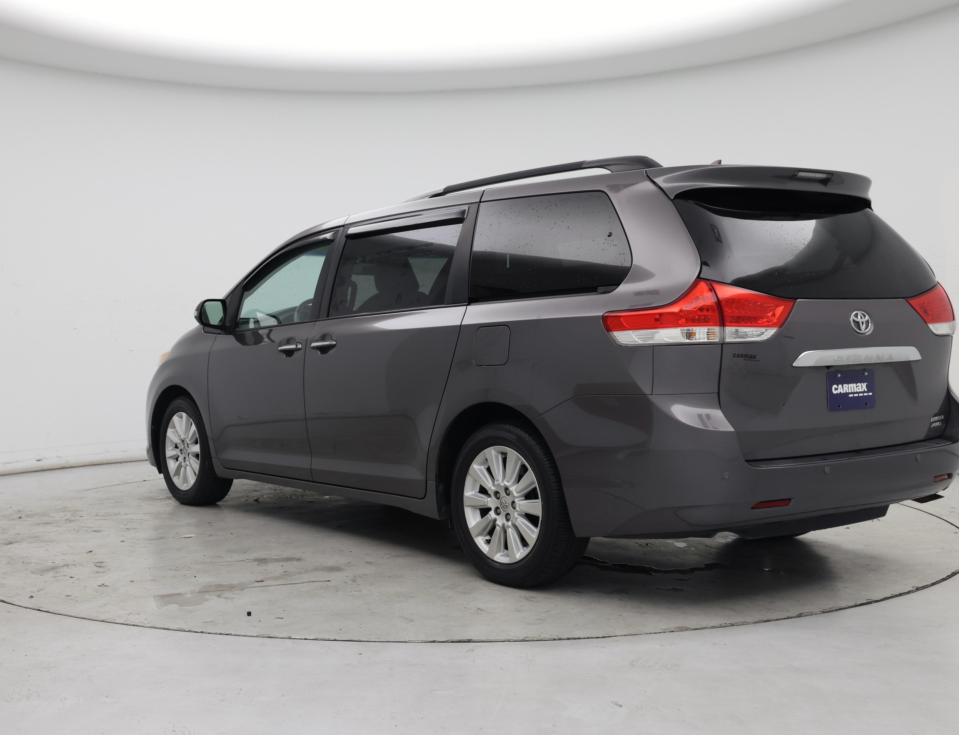 Thumbnail: 2014 Toyota Sienna - 2