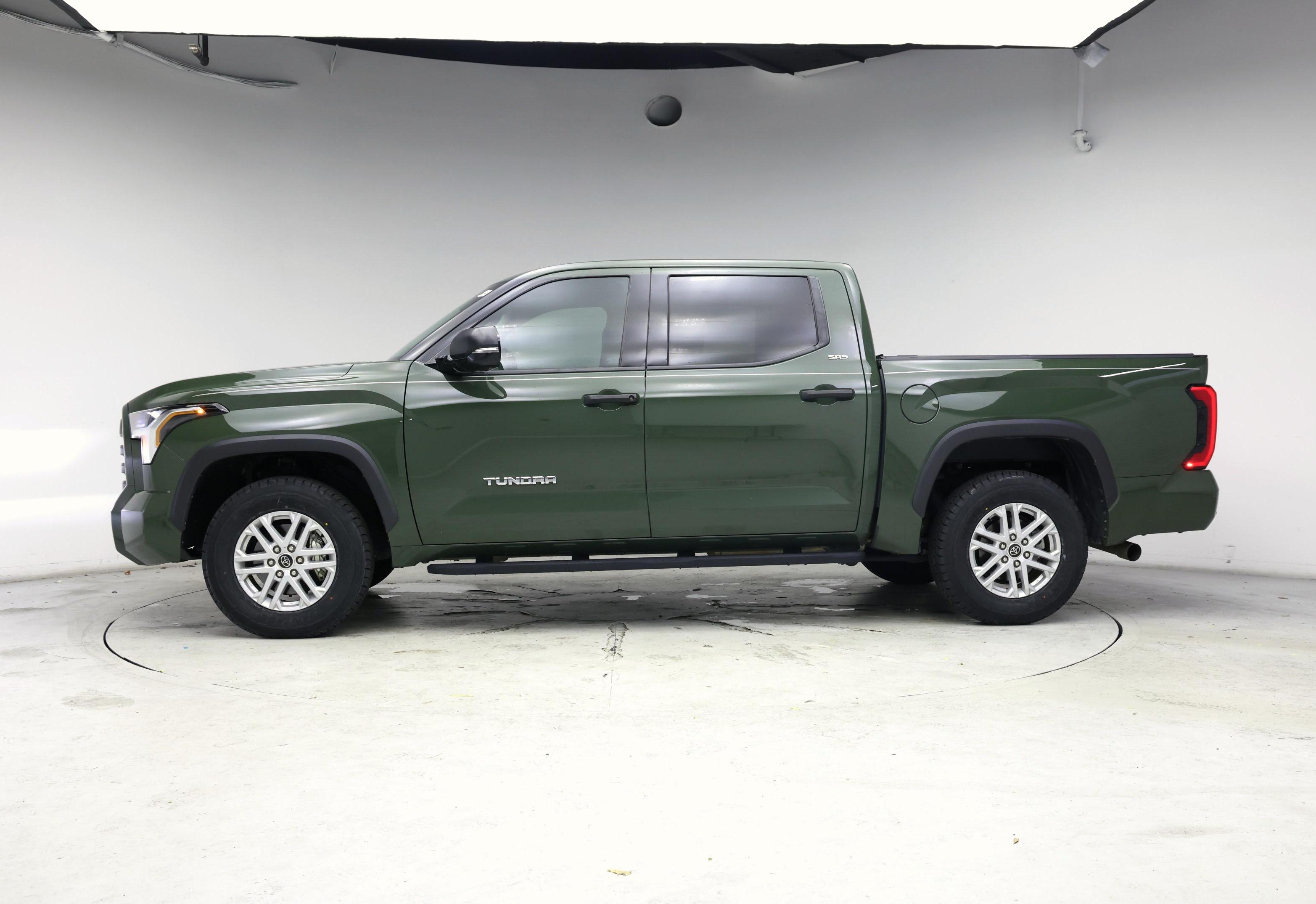 Thumbnail: 2022 Toyota Tundra - 3