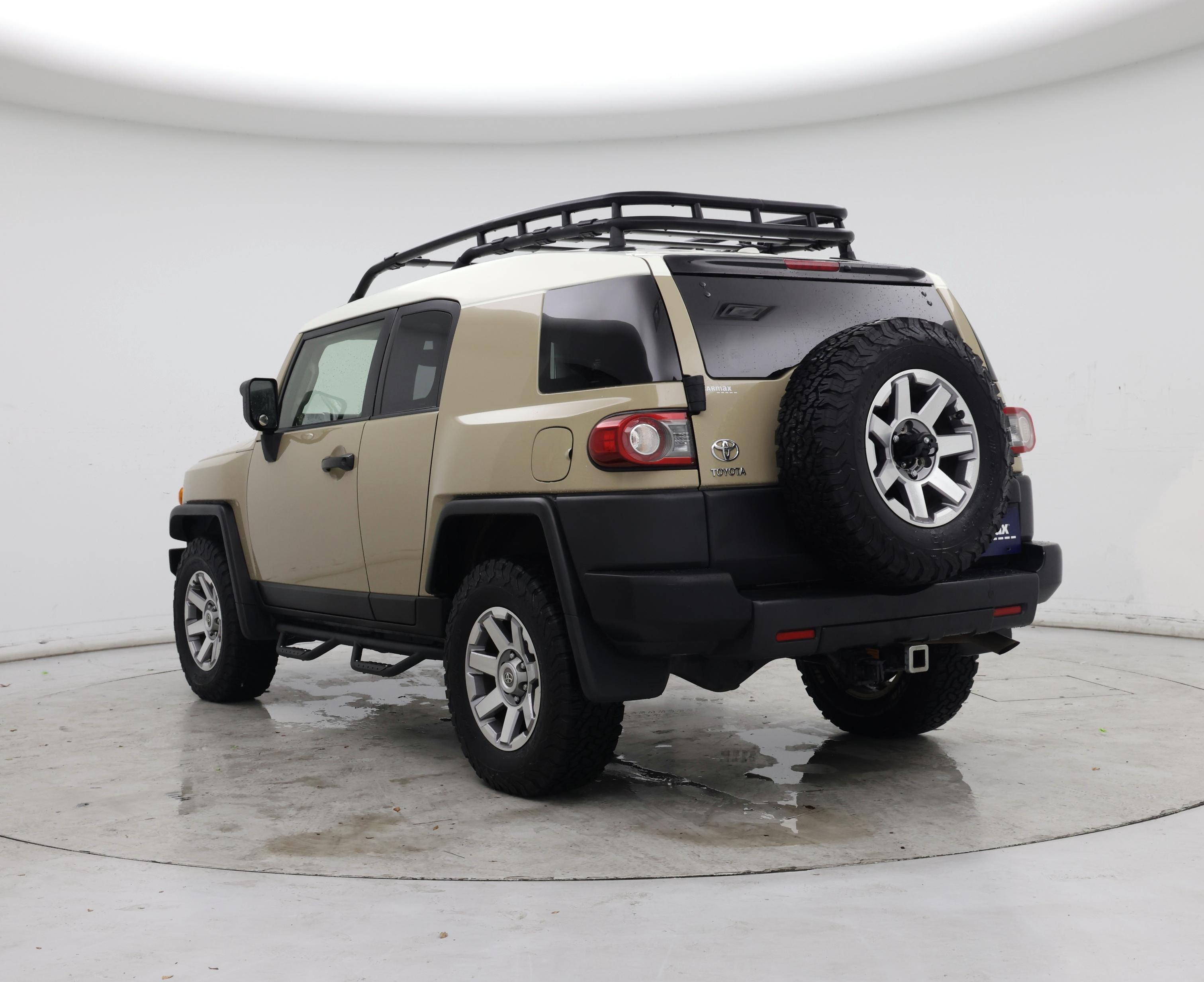 Thumbnail: 2014 Toyota FJ Cruiser - 2