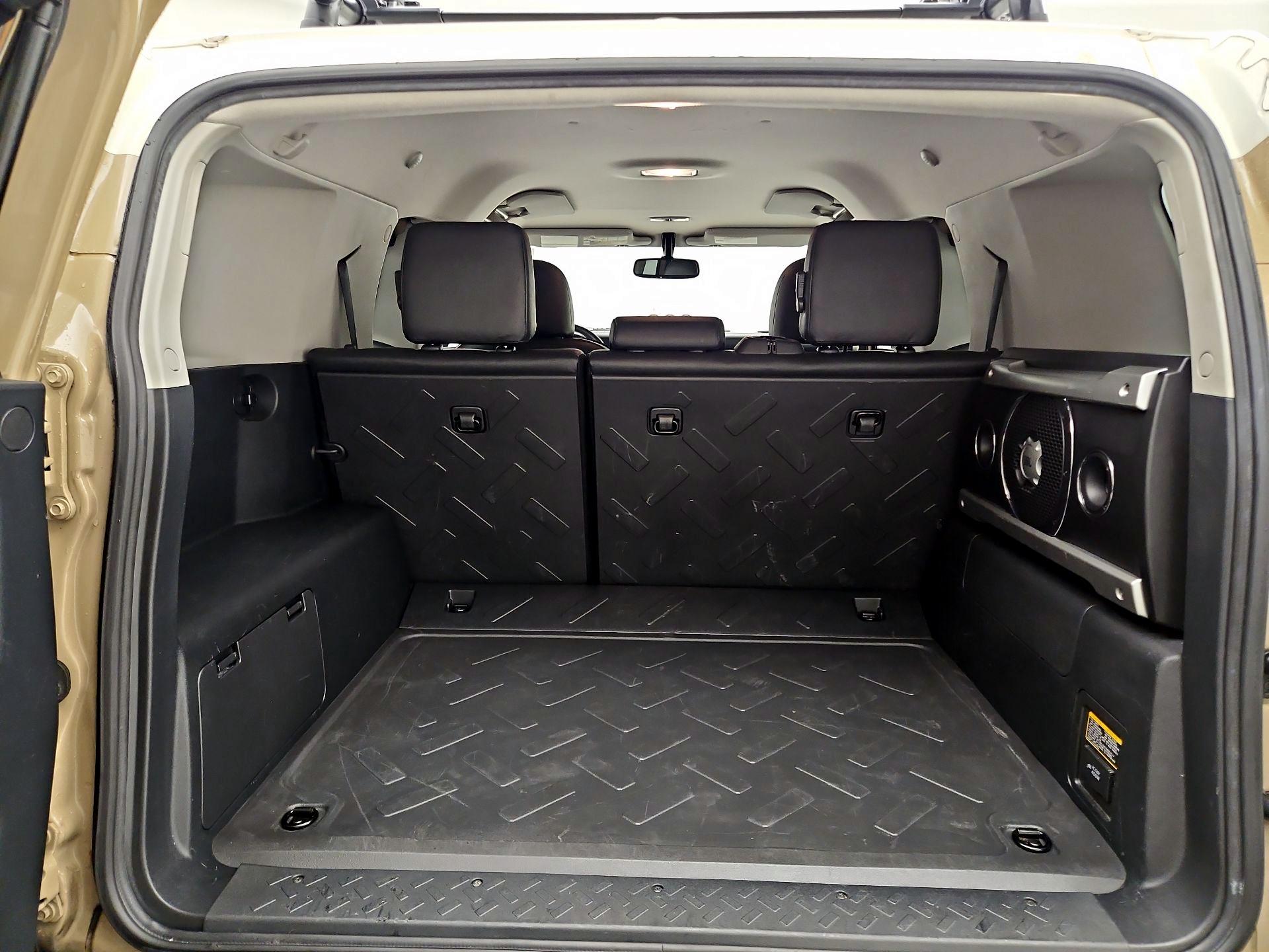 Thumbnail: 2014 Toyota FJ Cruiser - 20