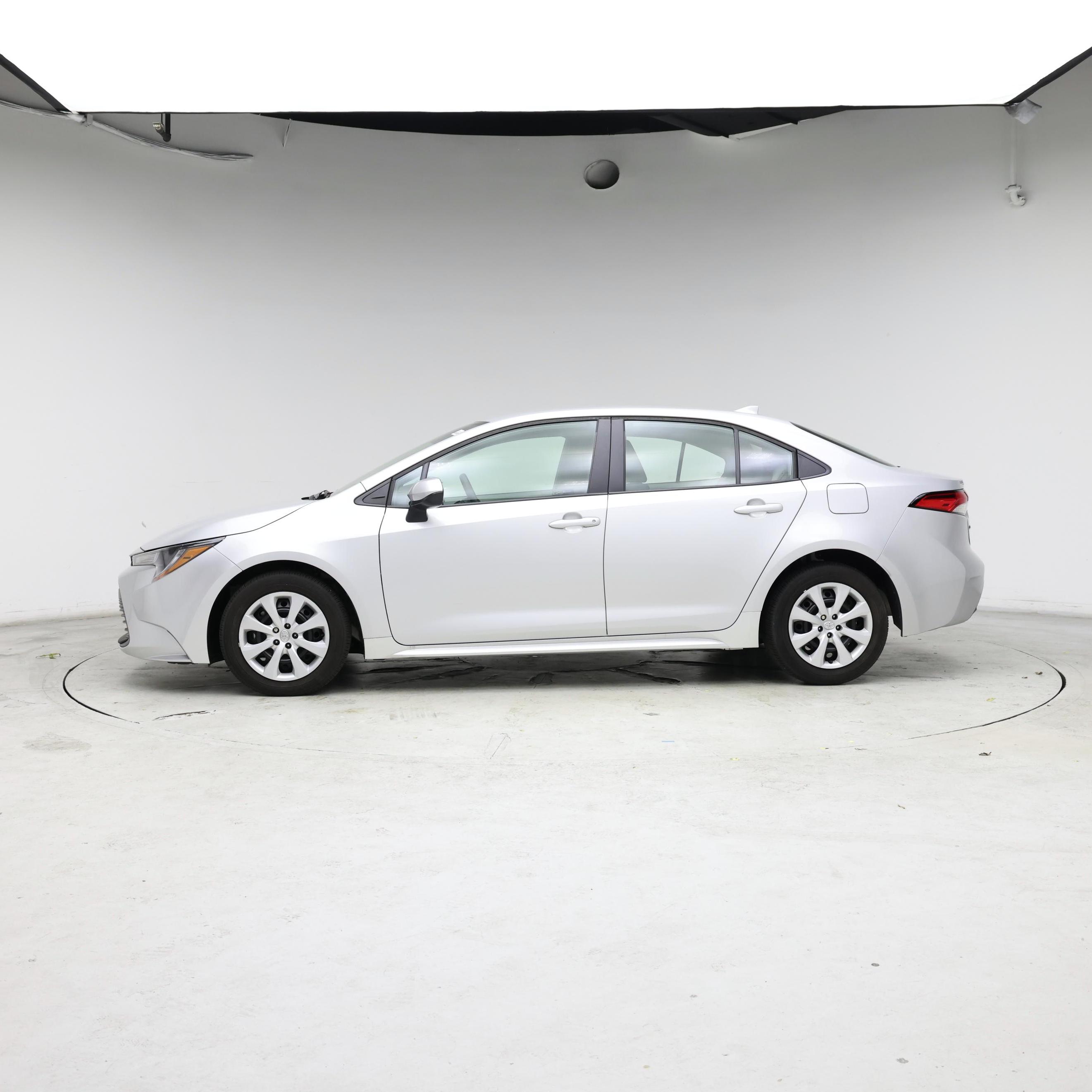 Thumbnail: 2024 Toyota Corolla - 3