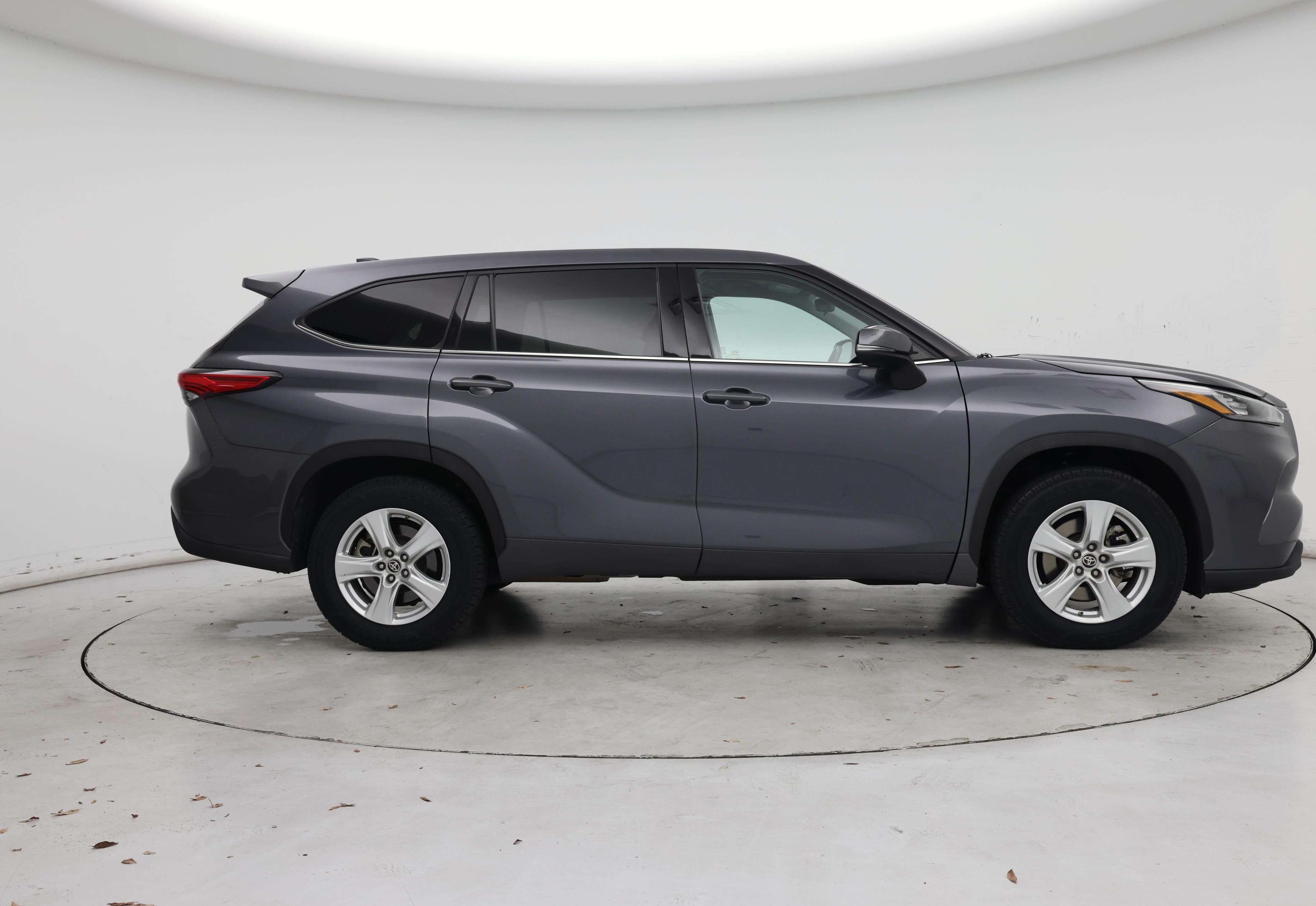 Thumbnail: 2020 Toyota Highlander - 7