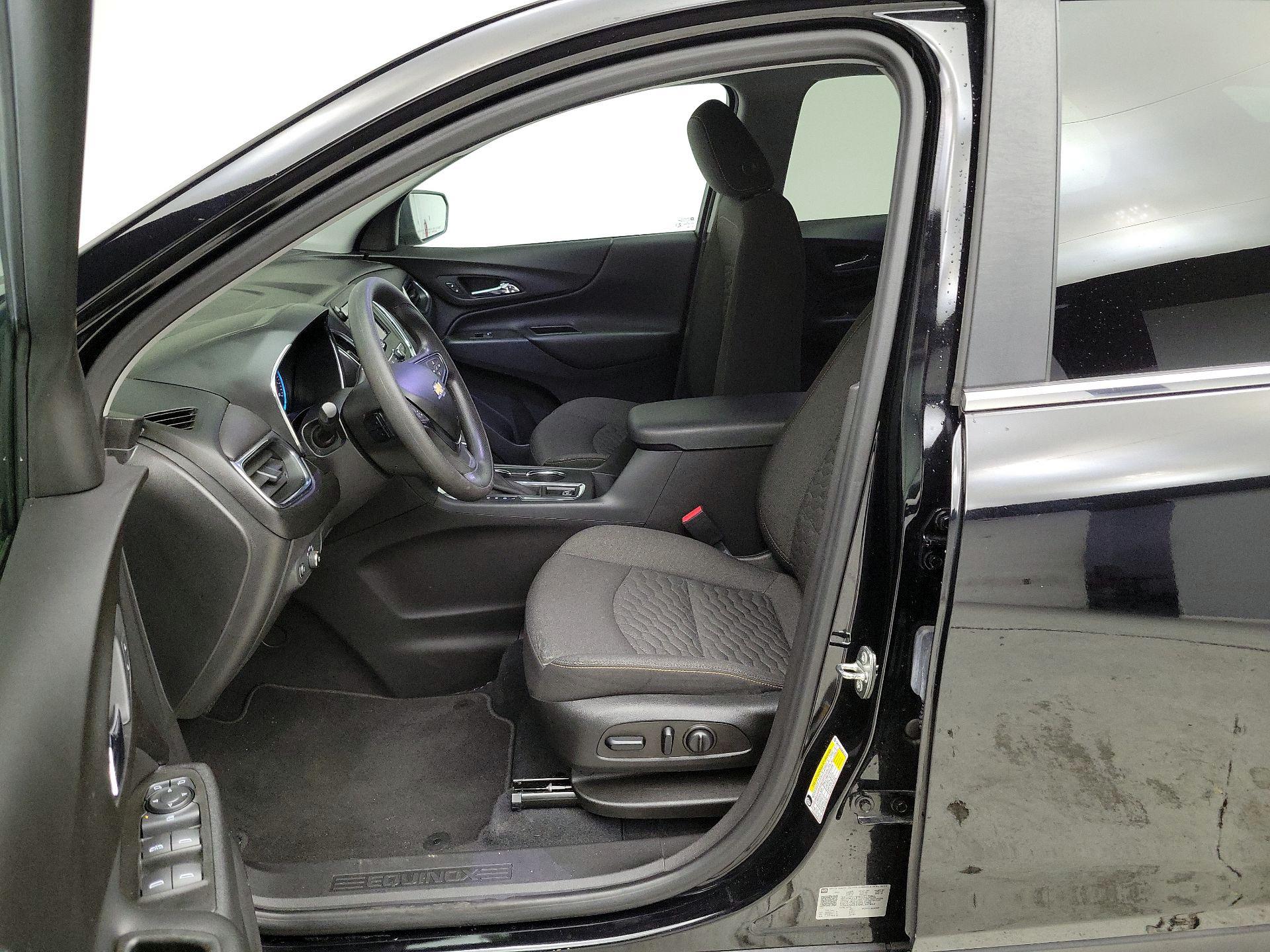 Thumbnail: 2021 Chevrolet Equinox - 11
