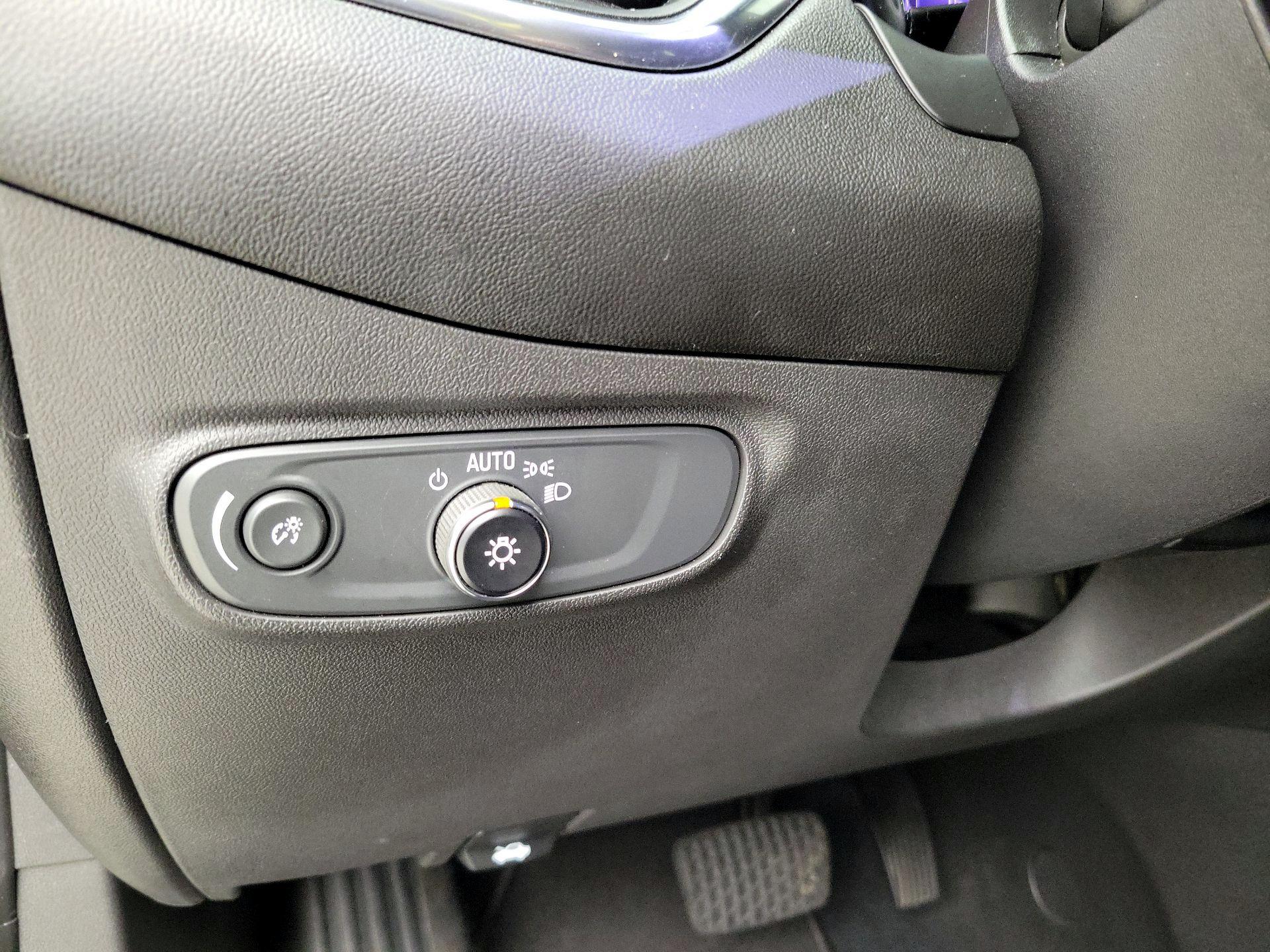 Thumbnail: 2021 Chevrolet Equinox - 13