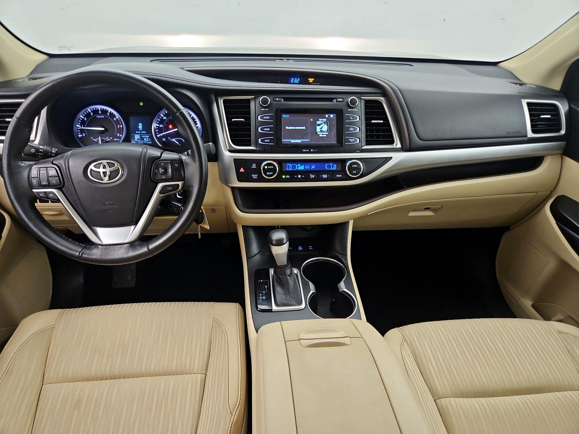 Thumbnail: 2014 Toyota Highlander - 9