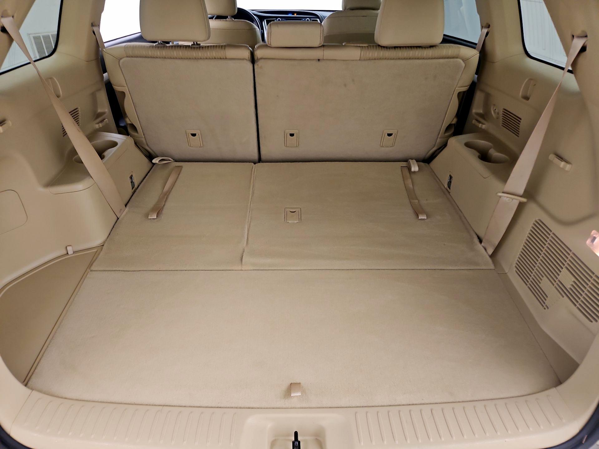 Thumbnail: 2014 Toyota Highlander - 20