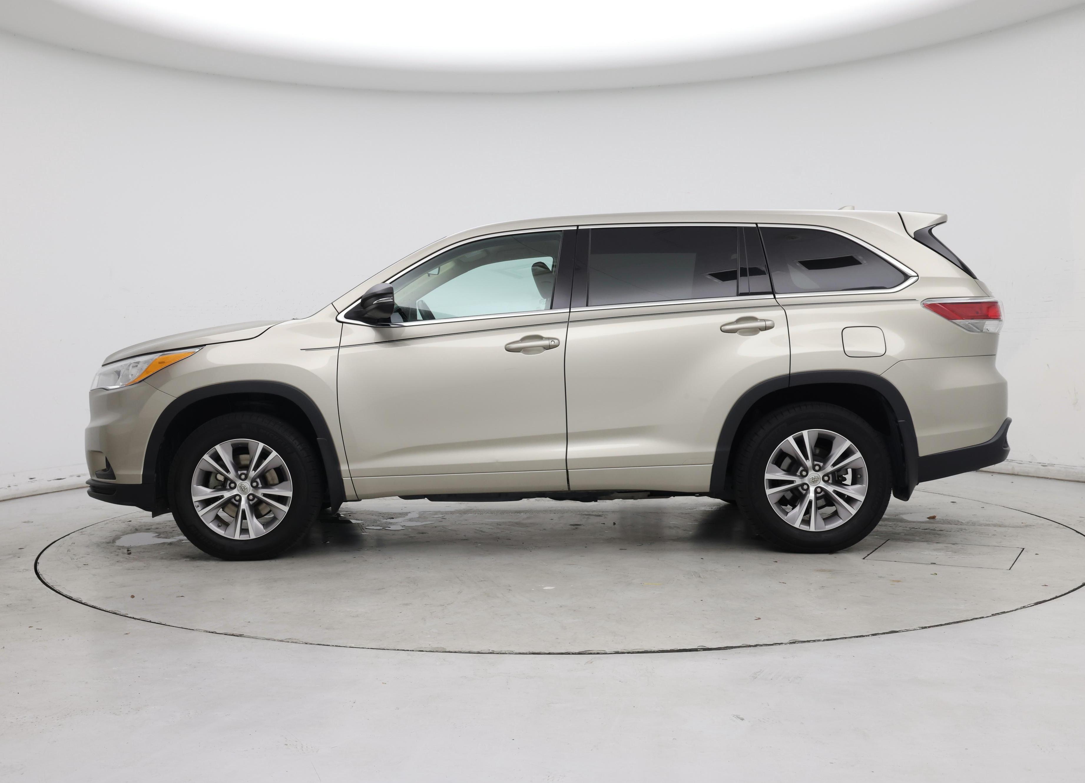 Thumbnail: 2014 Toyota Highlander - 3