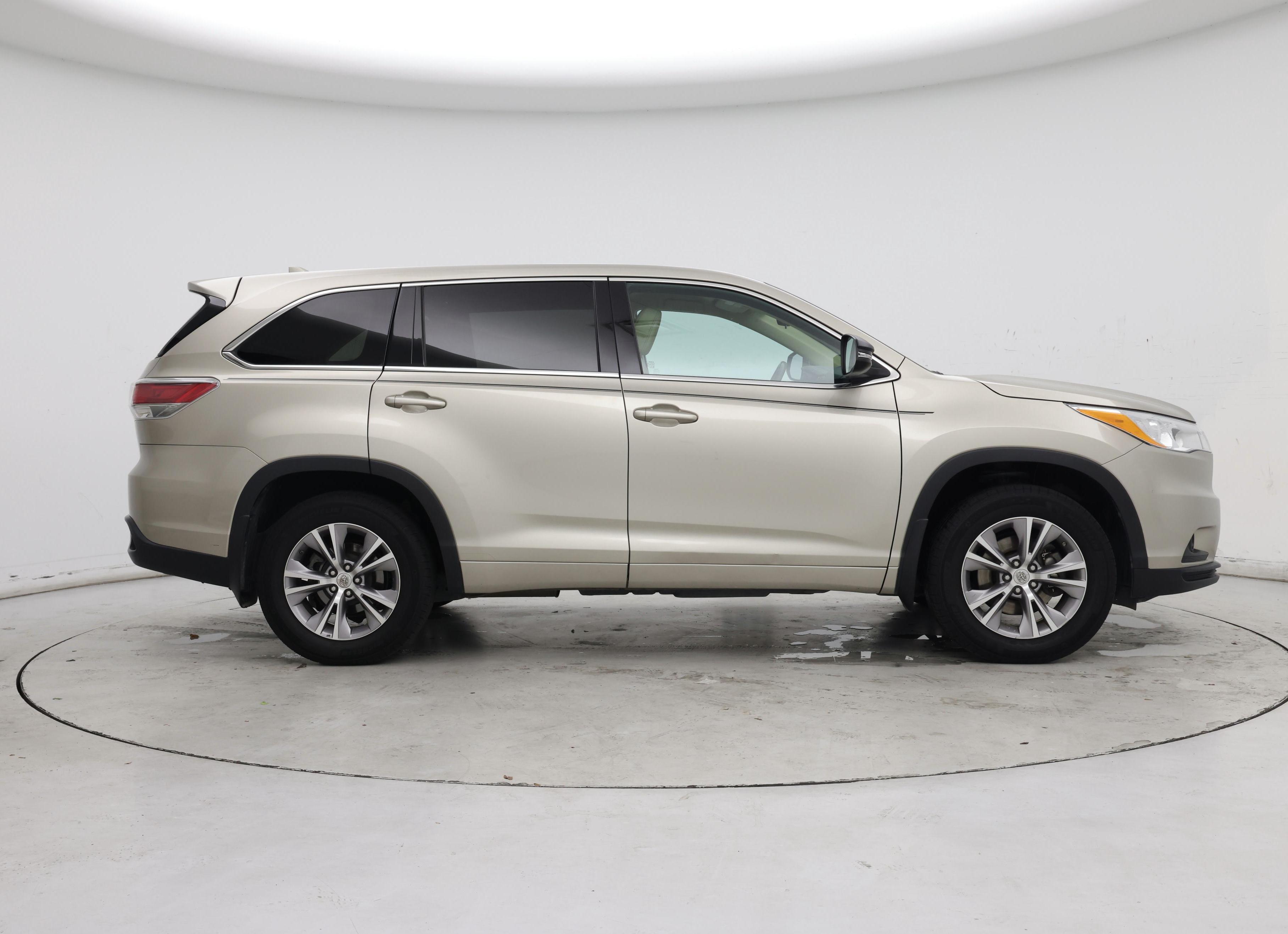 Thumbnail: 2014 Toyota Highlander - 7