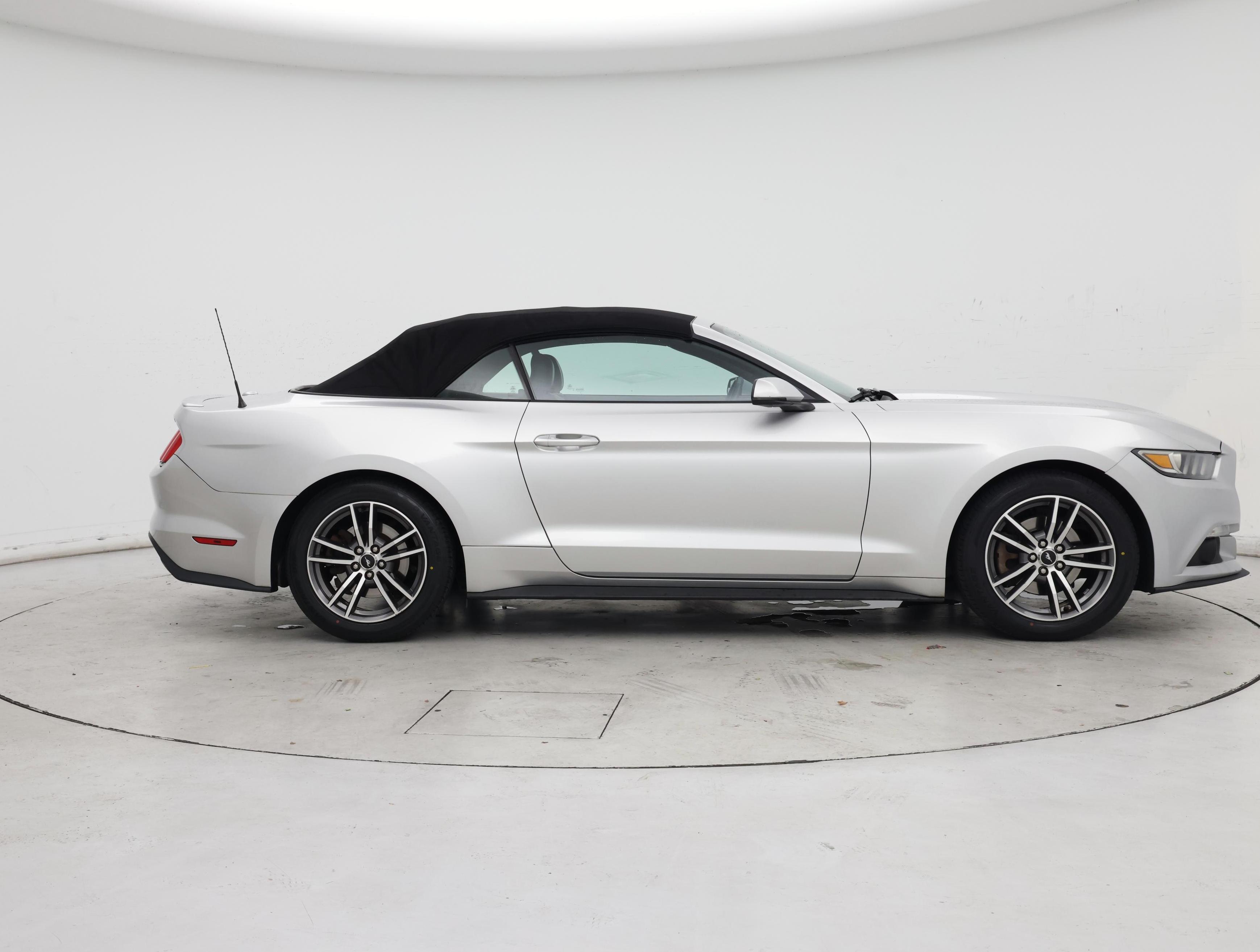 Thumbnail: 2016 Ford Mustang - 7