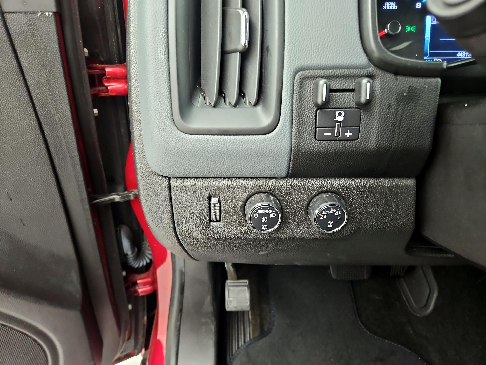 Thumbnail: 2018 Chevrolet Colorado - 13