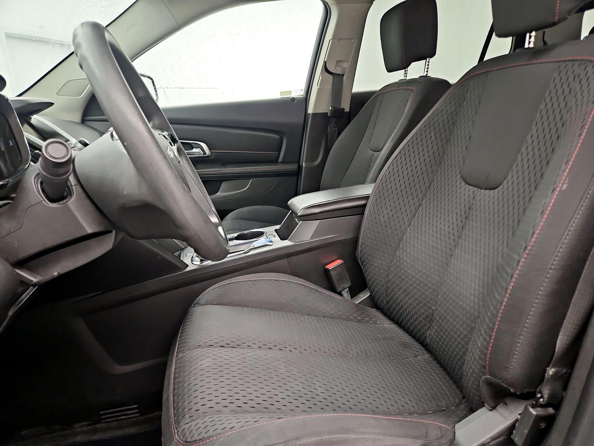 Thumbnail: 2015 GMC Terrain - 11