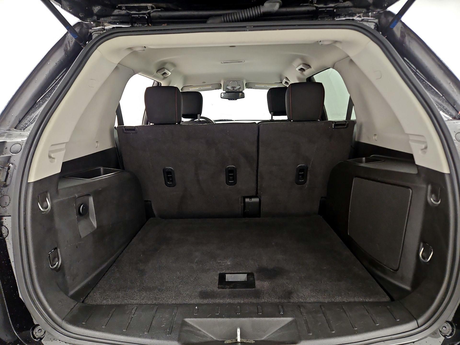 Thumbnail: 2015 GMC Terrain - 19