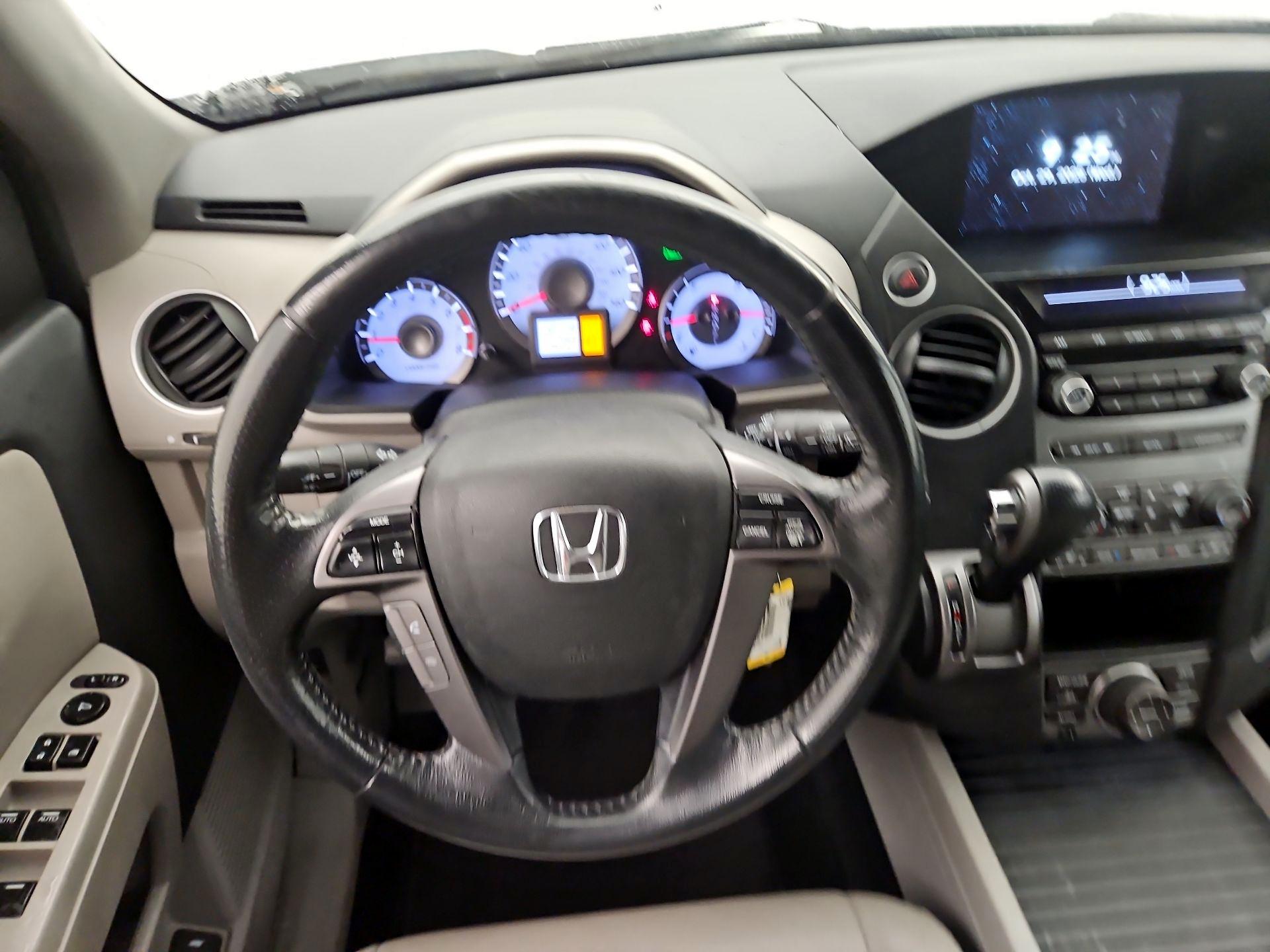 Thumbnail: 2015 Honda Pilot - 10