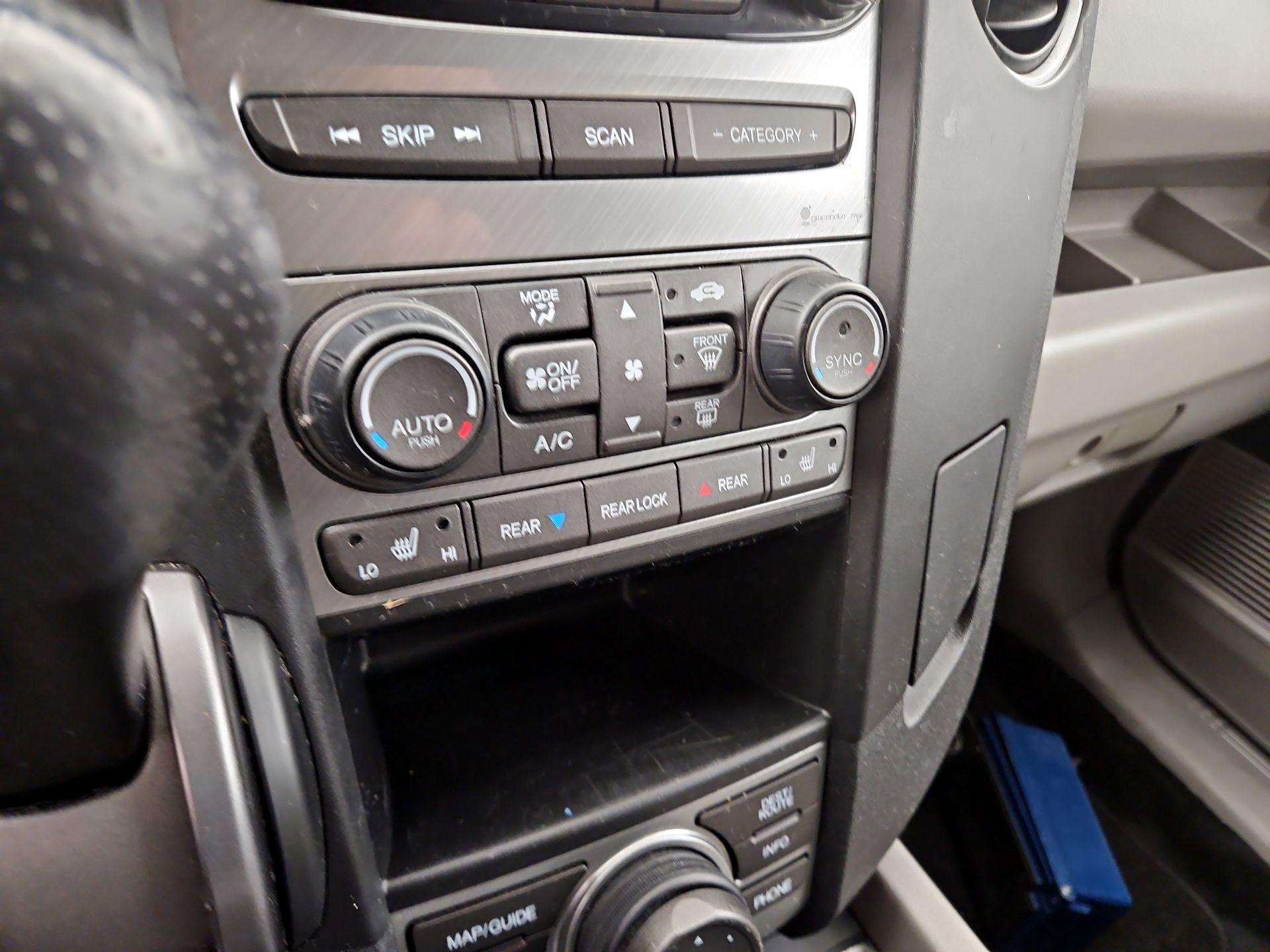 Thumbnail: 2015 Honda Pilot - 16