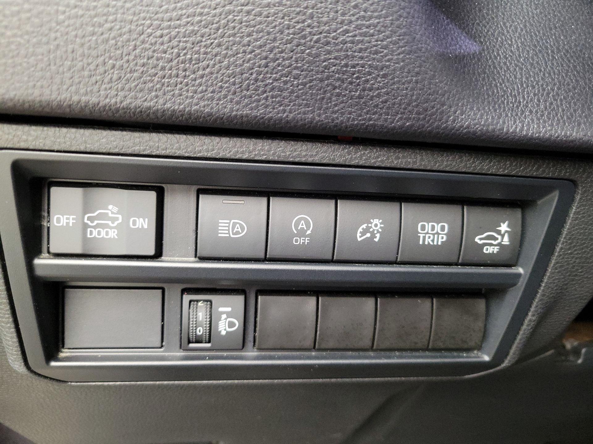 Thumbnail: 2023 Toyota Tundra - 13