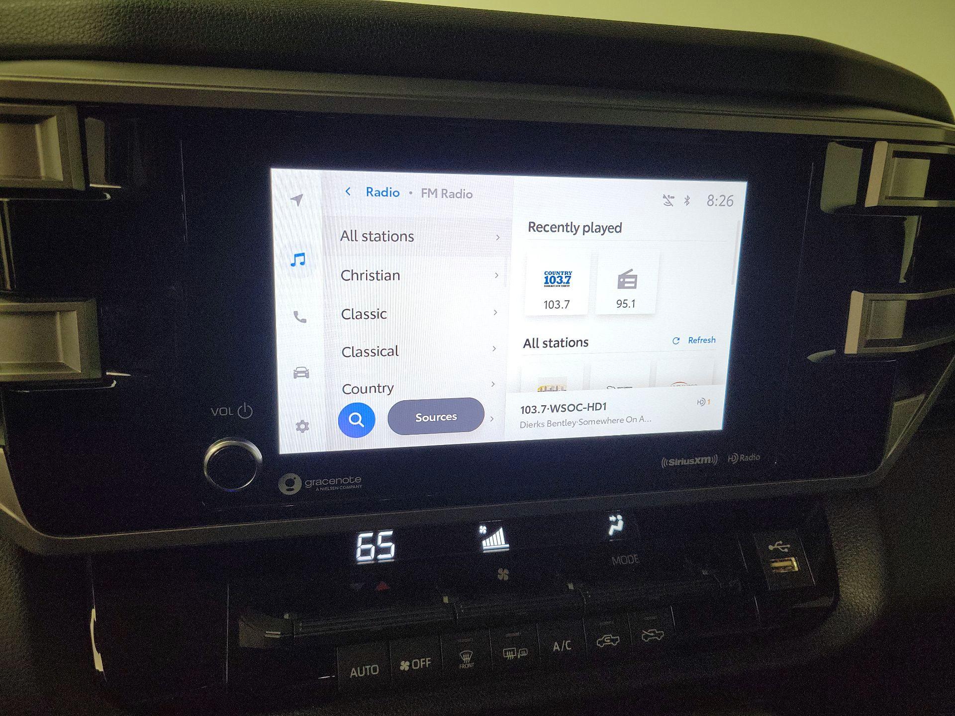 Thumbnail: 2023 Toyota Tundra - 15