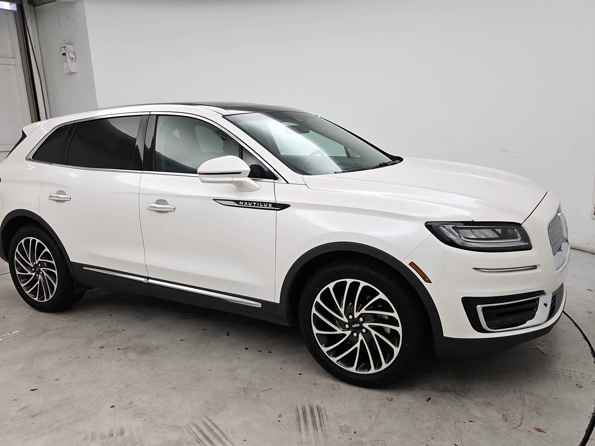 Thumbnail: 2019 Lincoln Nautilus - 1