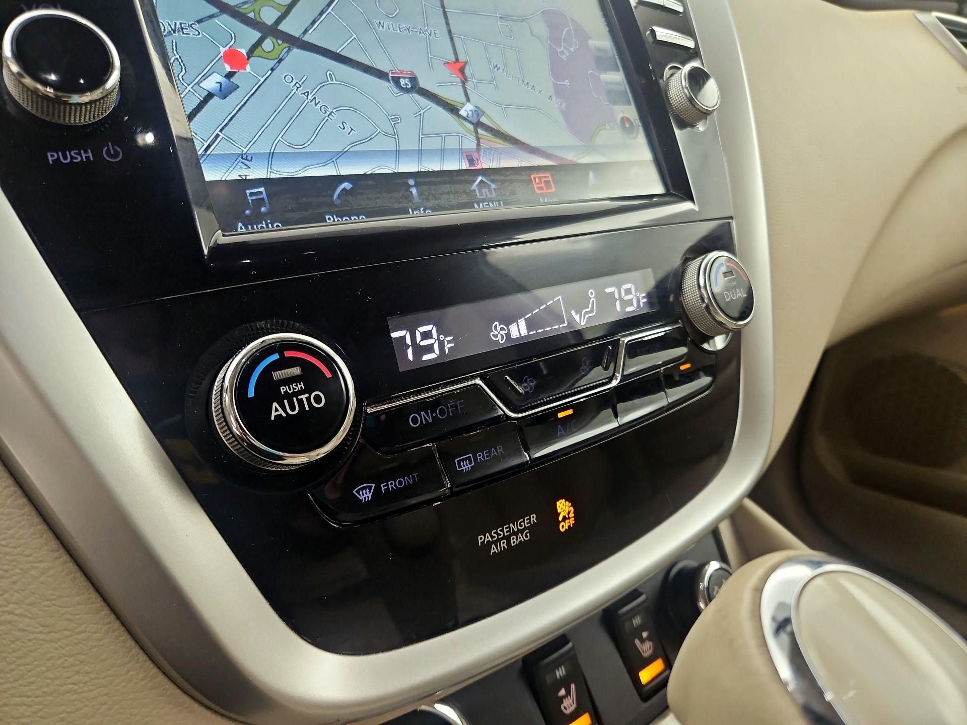 Thumbnail: 2015 Nissan Murano - 17