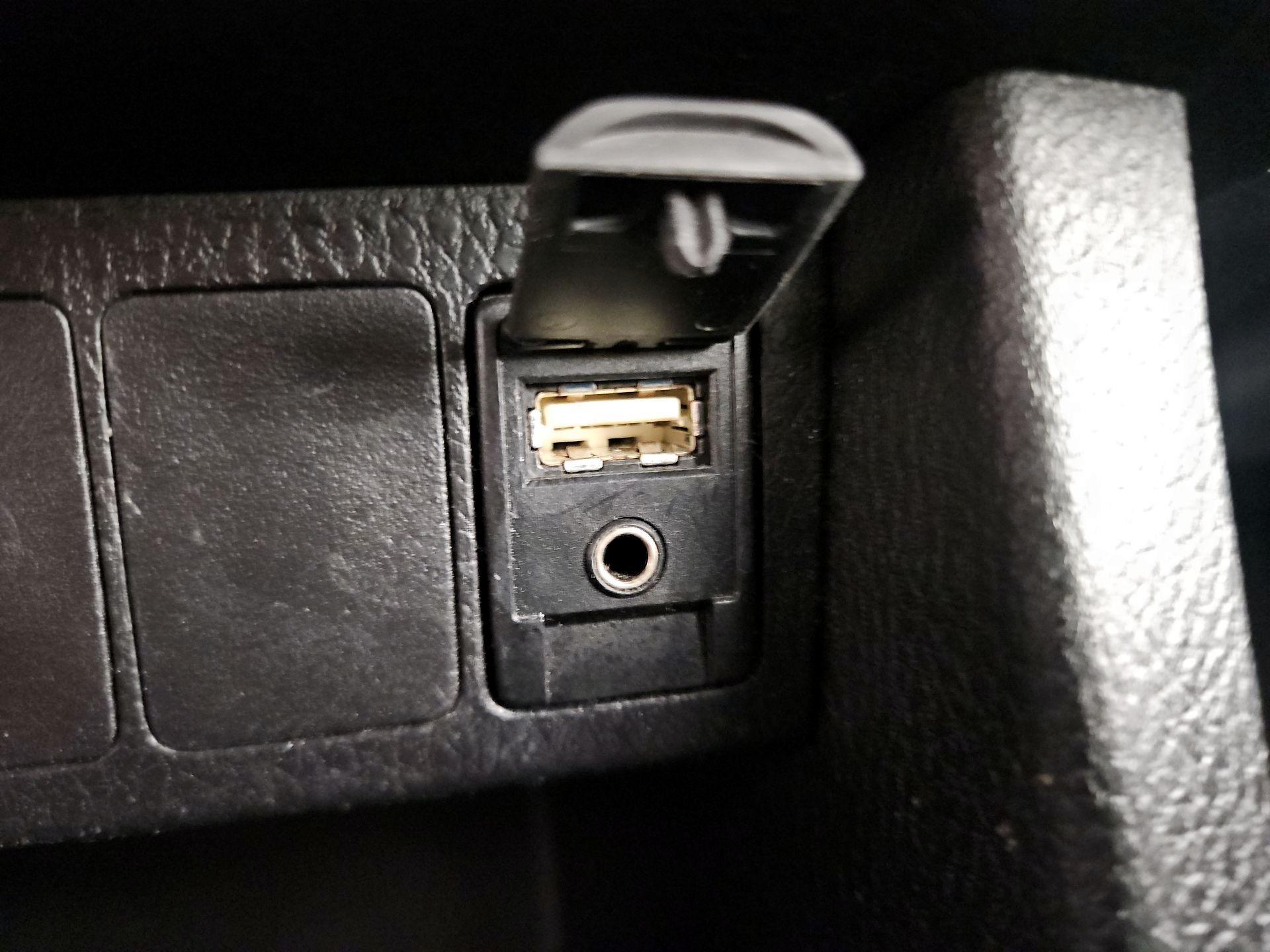 Thumbnail: 2017 Toyota Corolla - 18