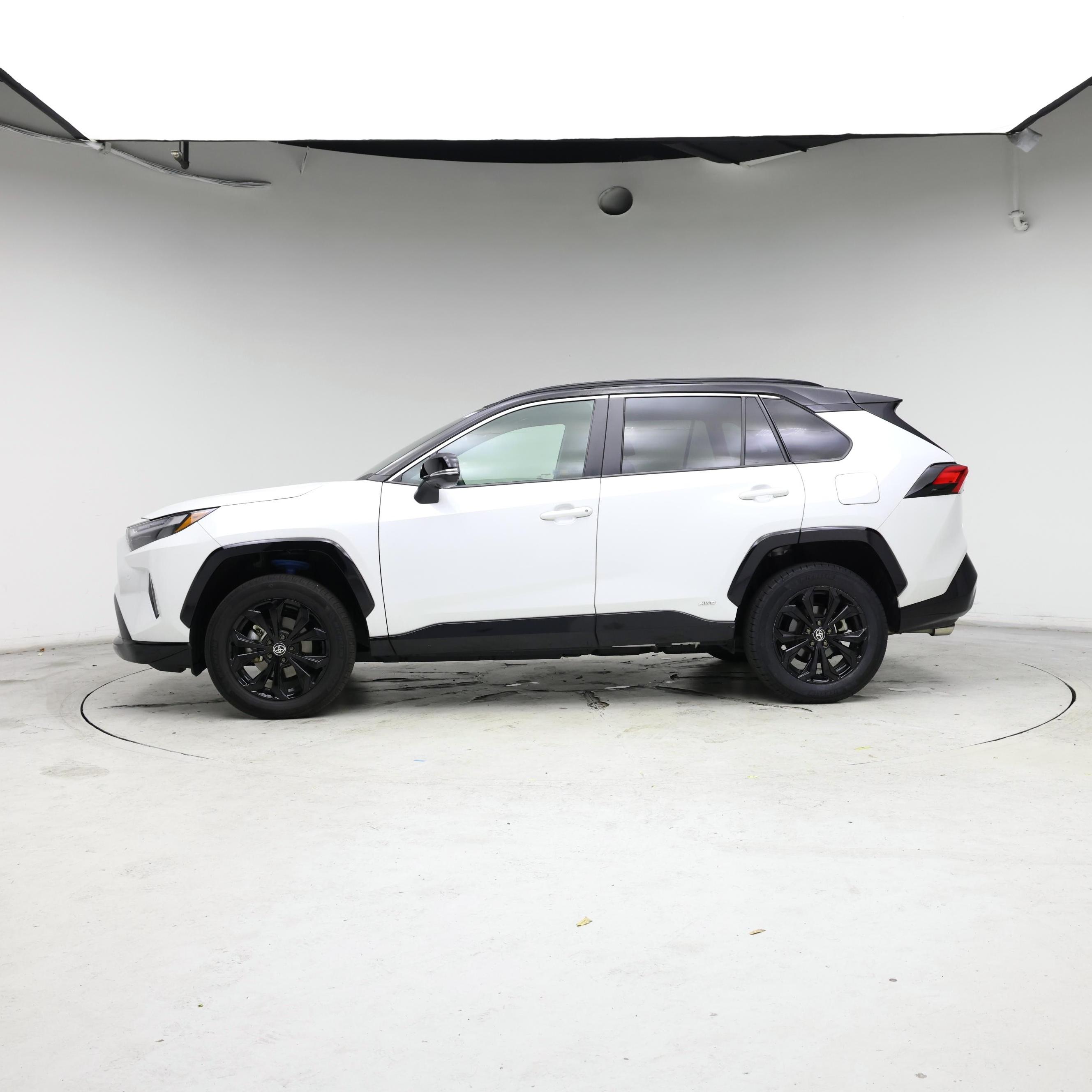 Thumbnail: 2023 Toyota RAV4 - 3