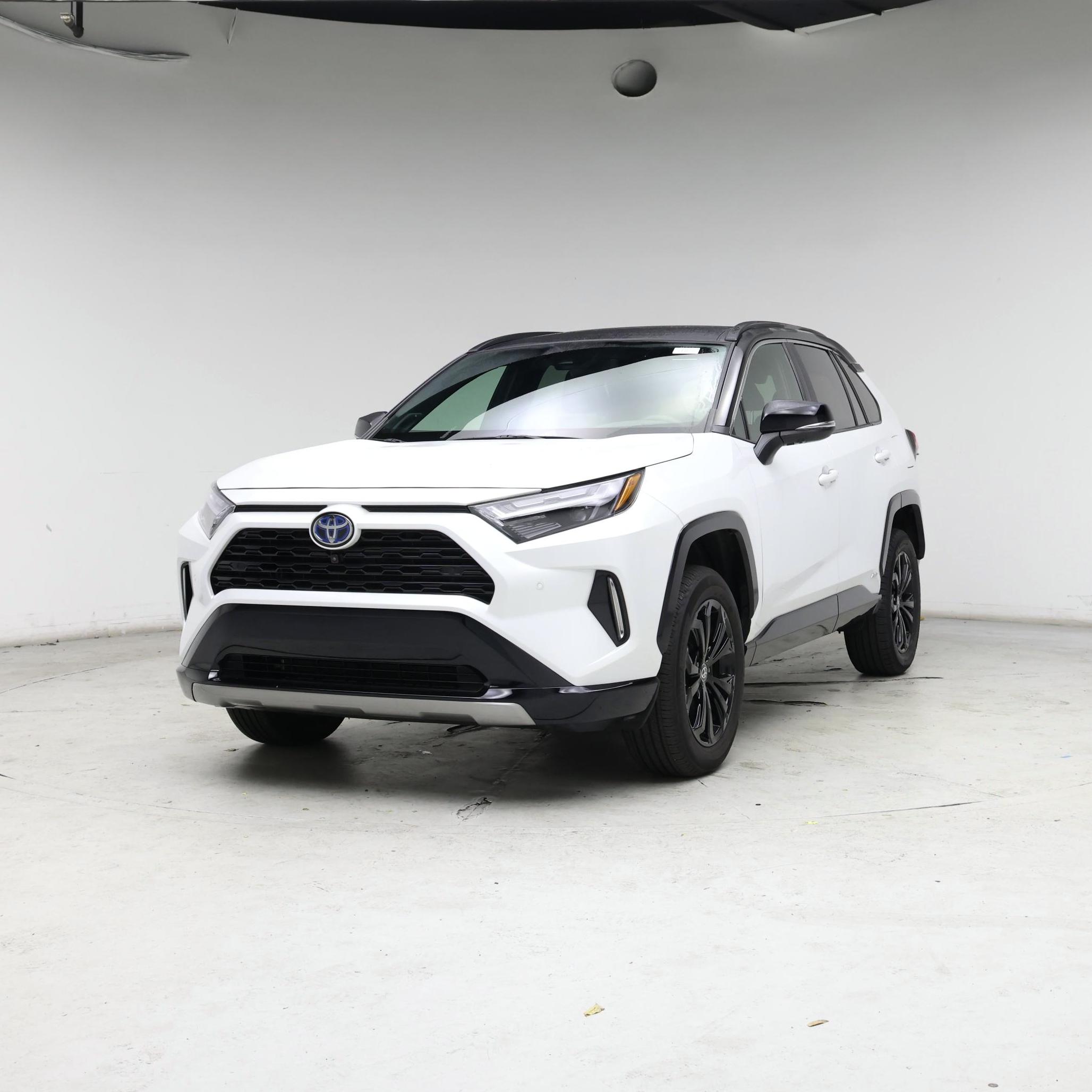 Thumbnail: 2023 Toyota RAV4 - 4