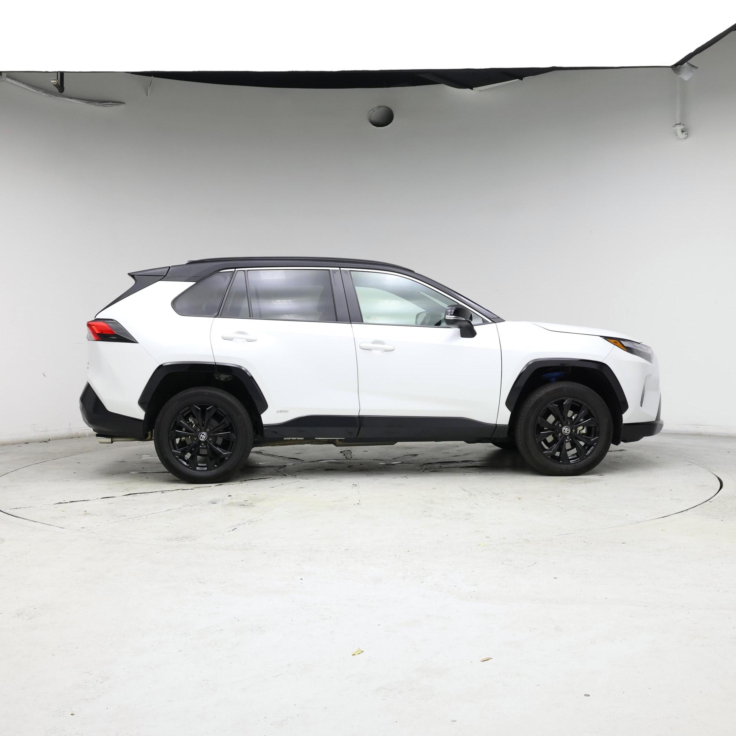 Thumbnail: 2023 Toyota RAV4 - 7