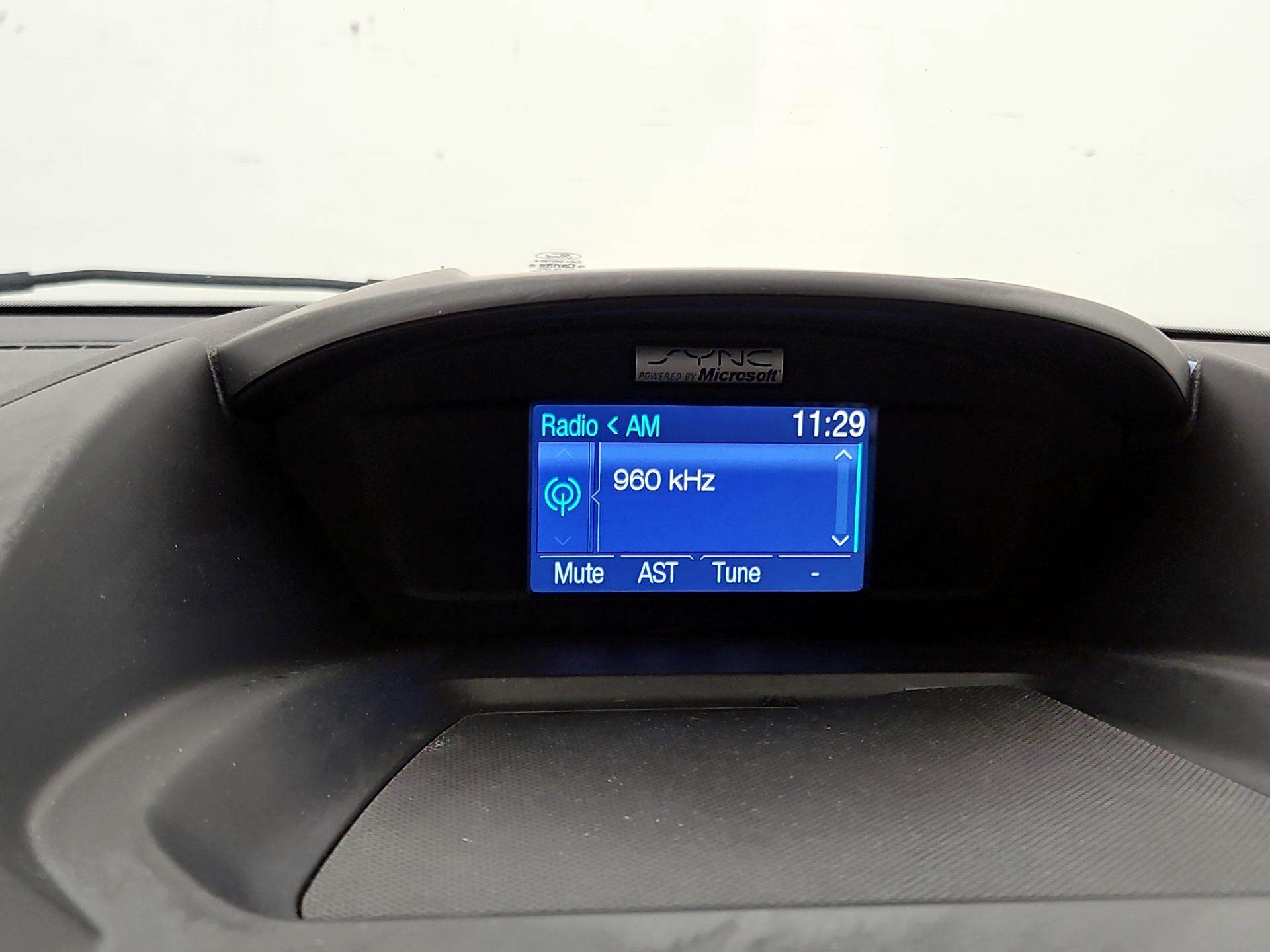 Thumbnail: 2014 Ford Escape - 15
