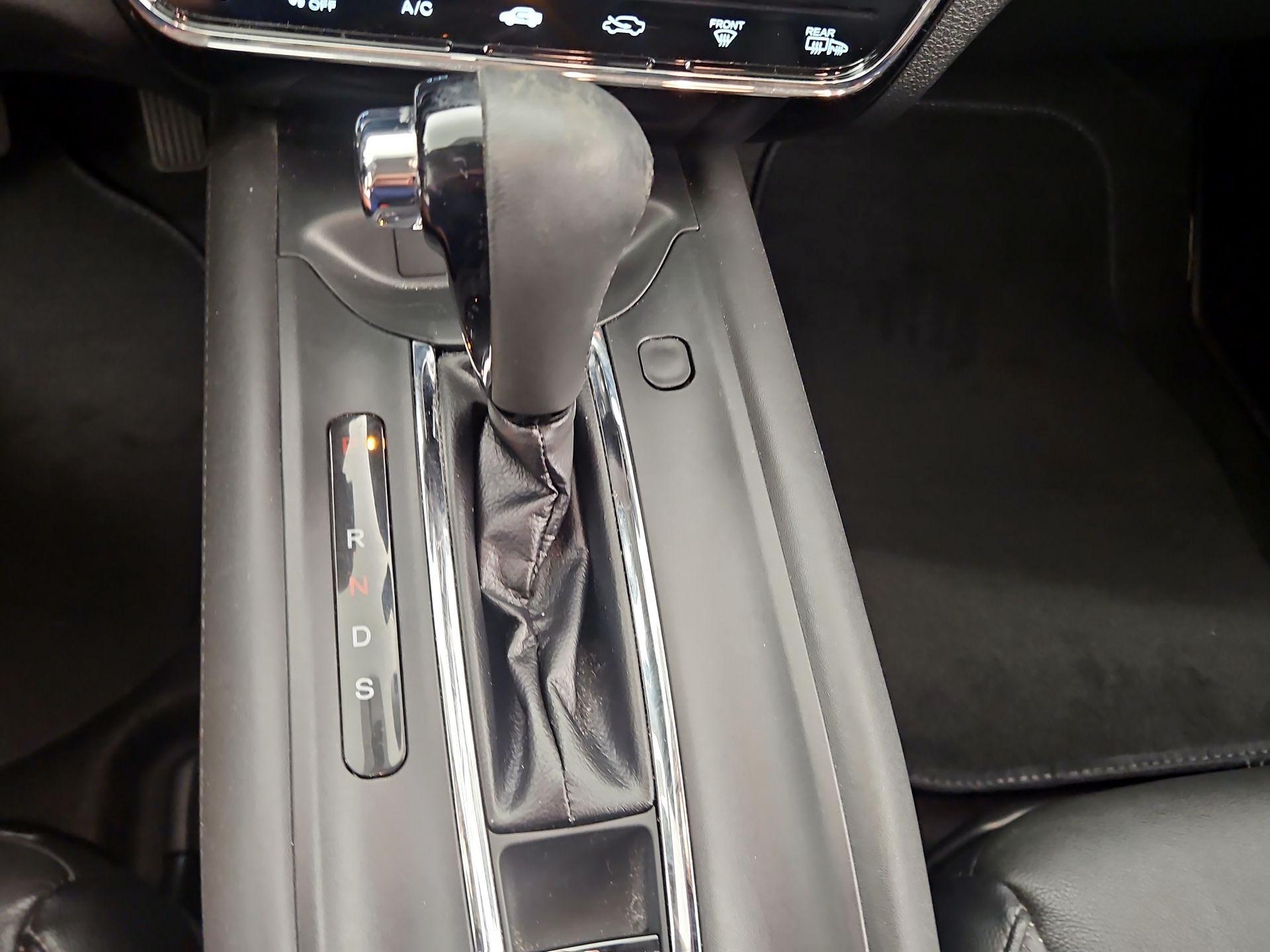 Thumbnail: 2017 Honda HR-V - 17