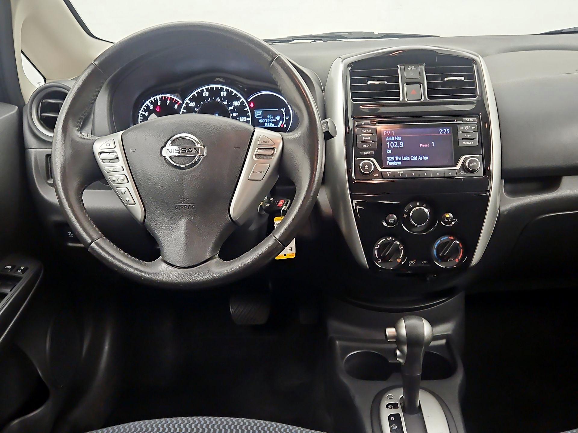 Thumbnail: 2016 Nissan Versa Note - 10
