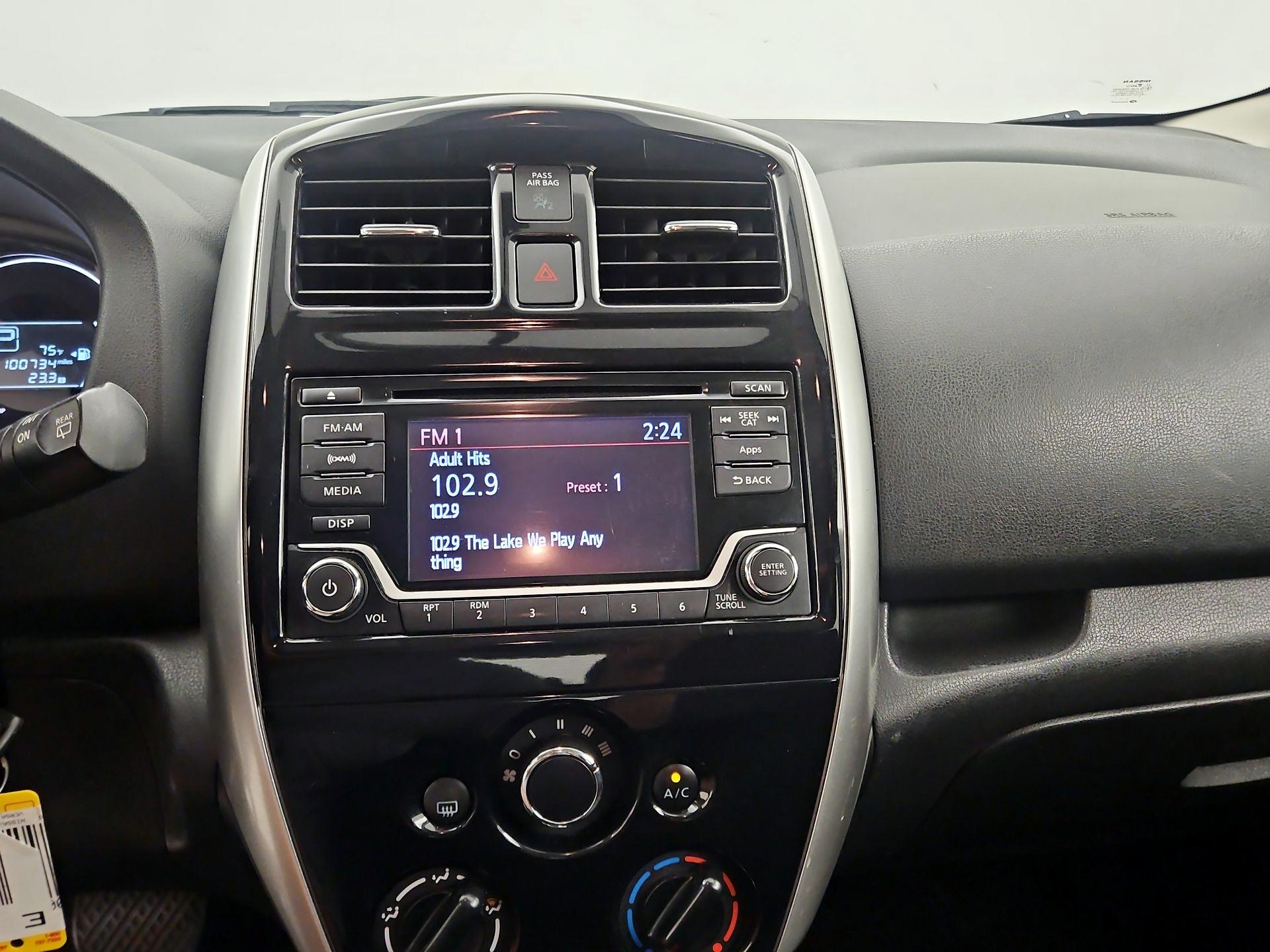 Thumbnail: 2016 Nissan Versa Note - 15